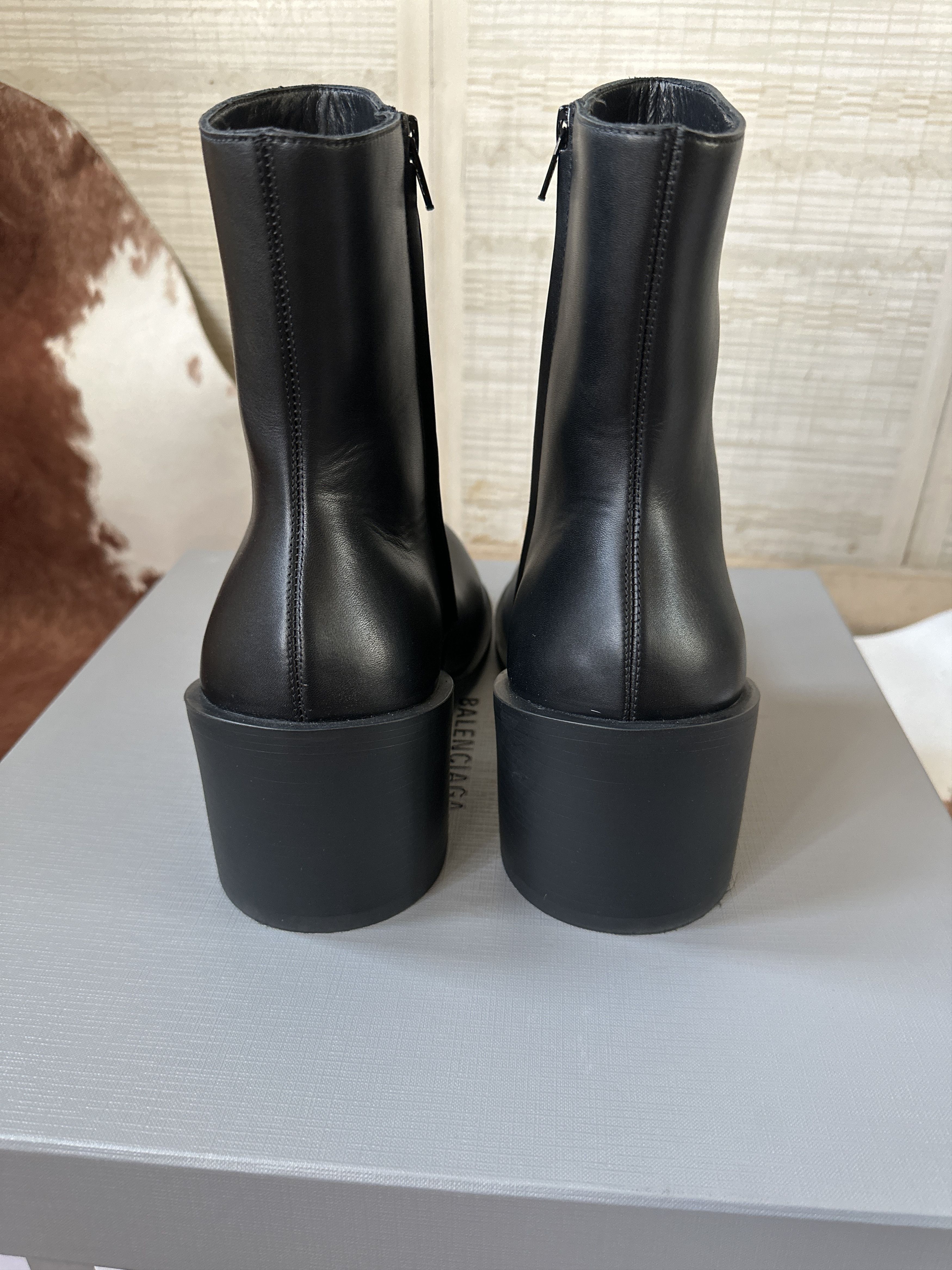 Balenciaga Hummer Bootie Size US 7 / IT 37 - 4 Thumbnail