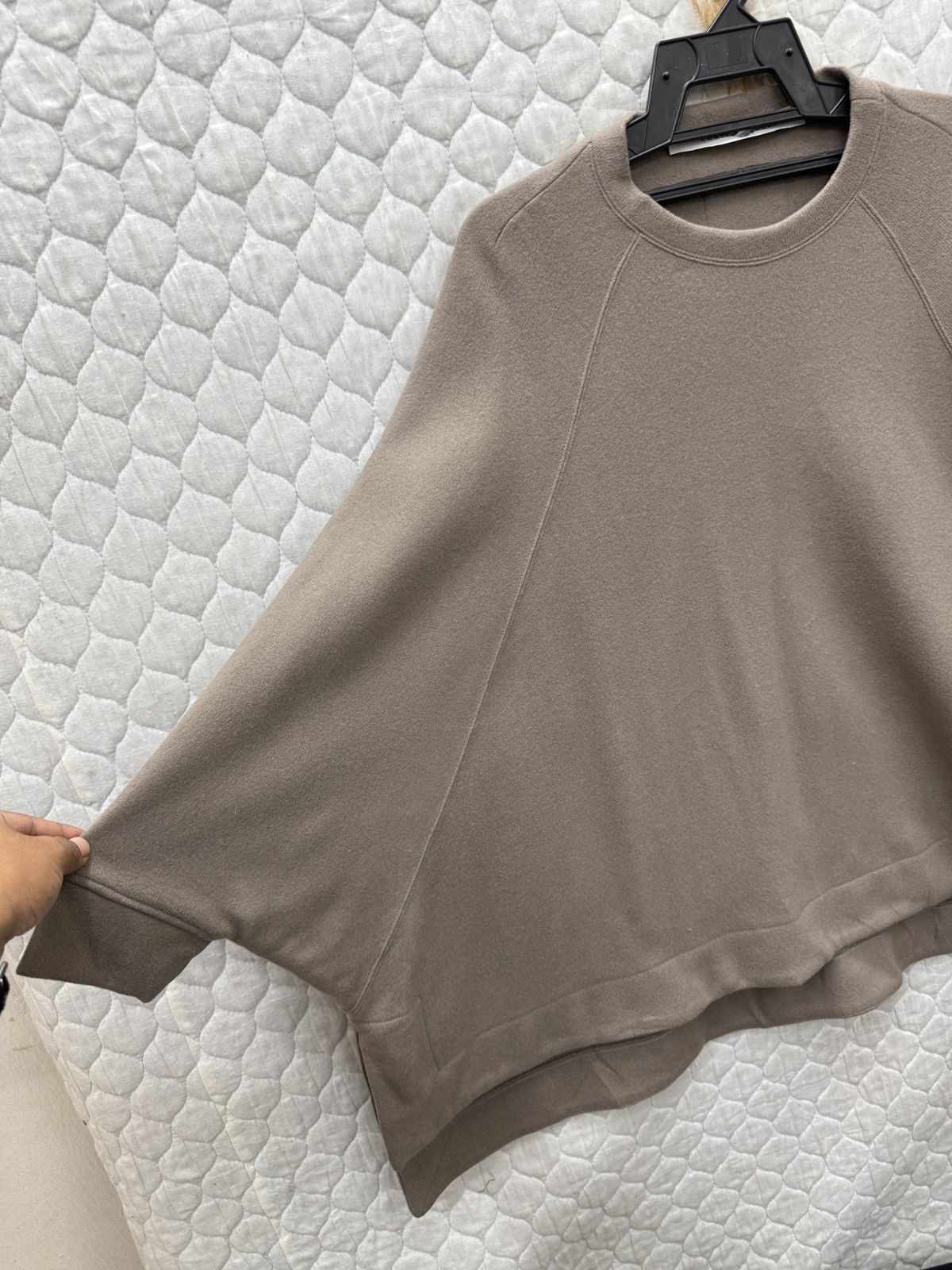 Hypebeast 🔥🔥🔥ARCHIVE COG THE BIG SMOKE PONCHO Size M / US 6-8 / IT 42-44 - 4 Thumbnail