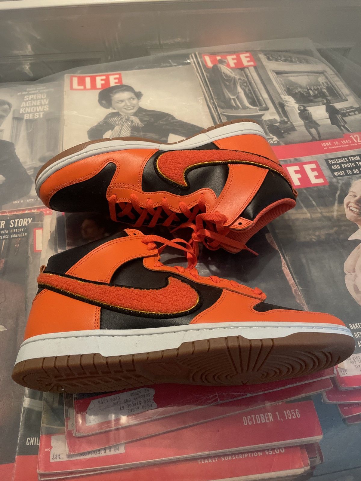 Nike Nike Dunk High Orange/Black Chenille Swoosh Size US 11.5 / EU 44-45 - 2 Thumbnail