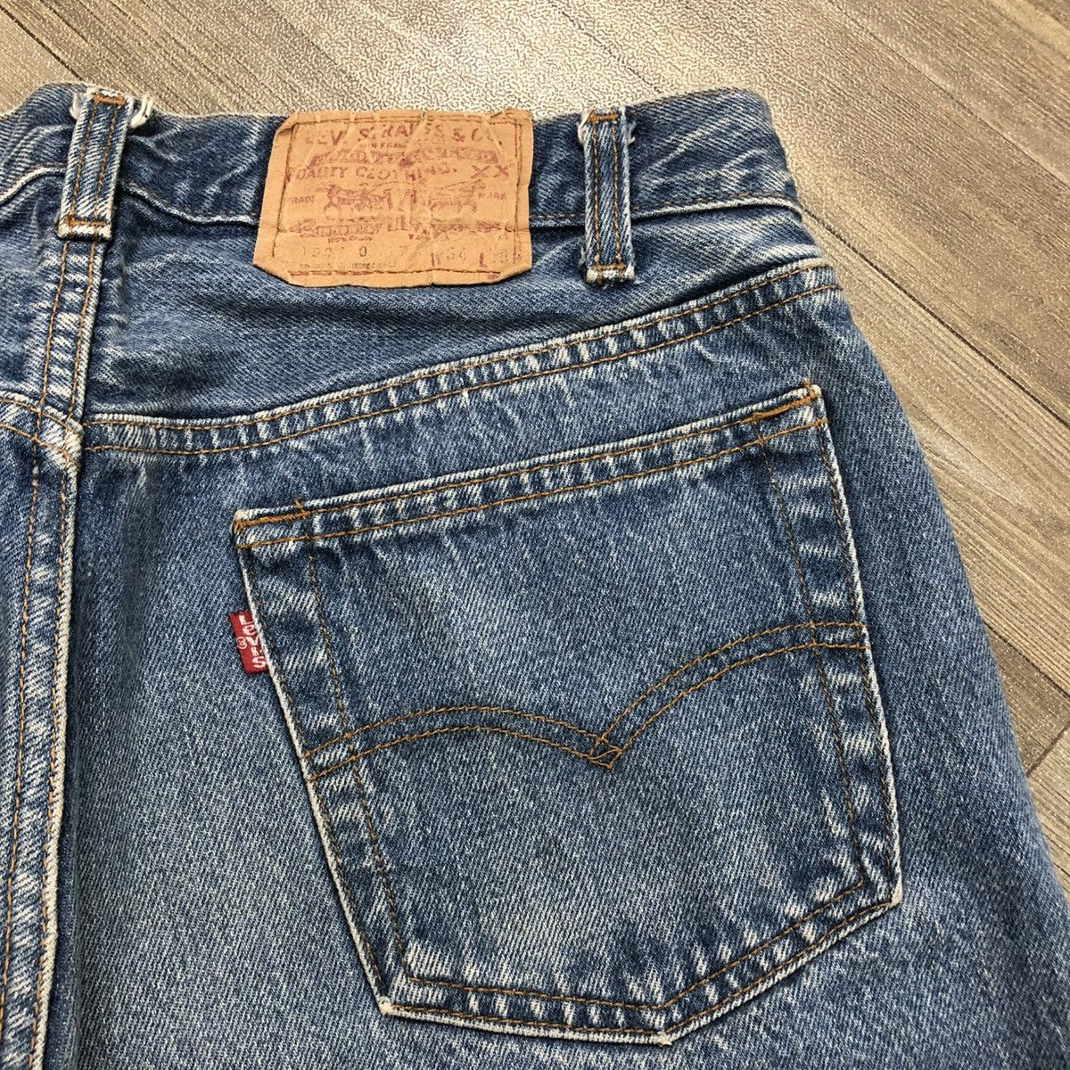 Levi's × Levi's Vintage Clothing × Vintage 🇺🇸 1980s Levis Strauss 501 #522 Faded Blue Jeans Size US 30 / EU 46 - 4 Thumbnail