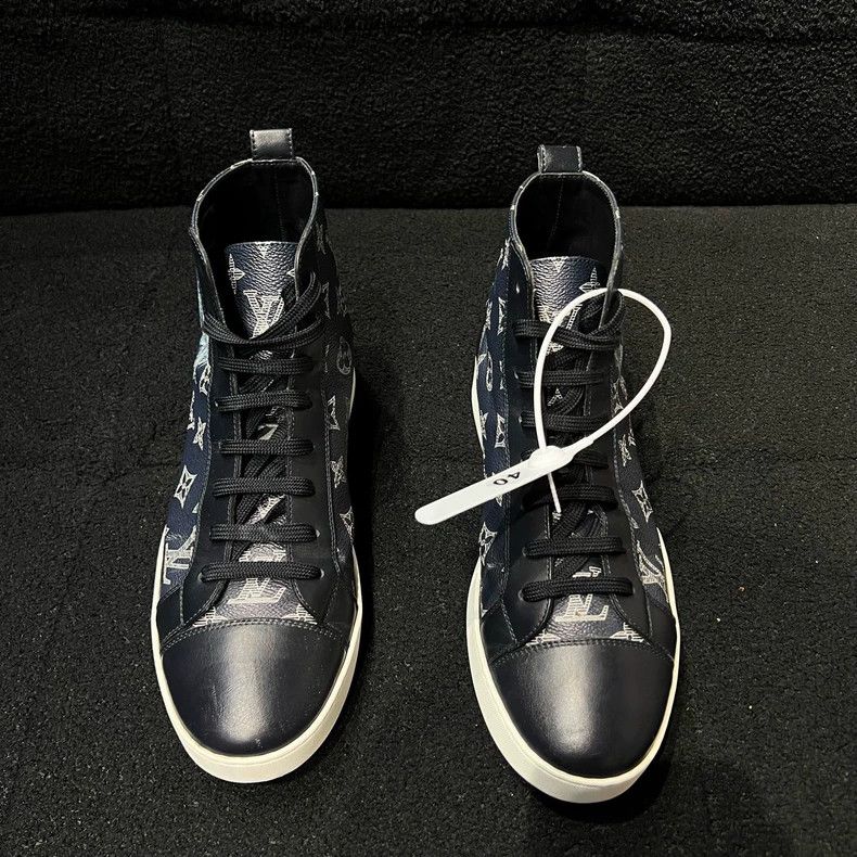 Louis Vuitton Louis Vuitton High-top sneakers Size US 7 / EU 40 - 2 Thumbnail