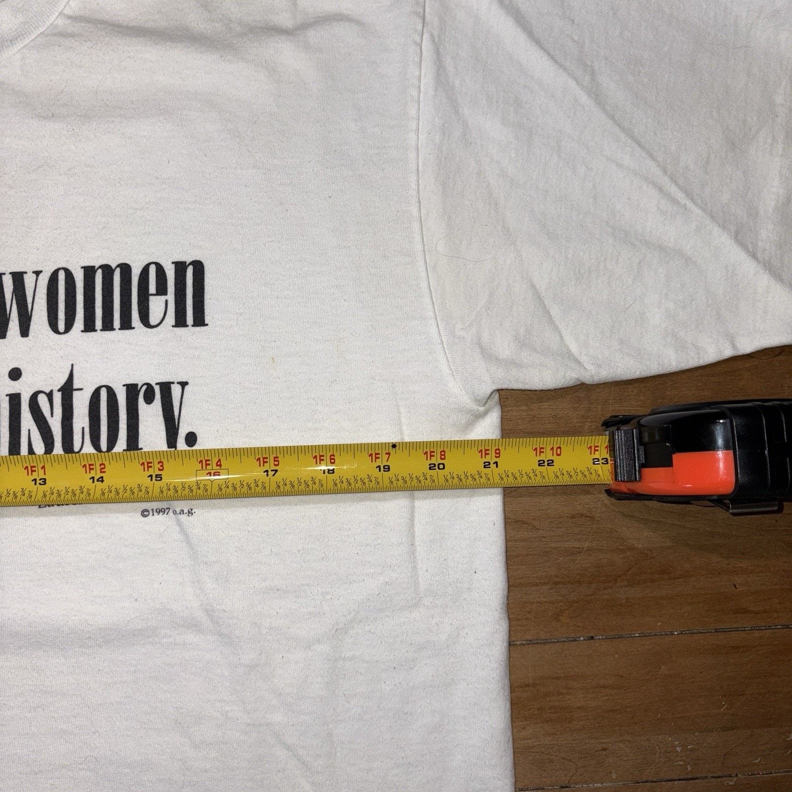 Vintage Vintage Laurel Thatcher Ulrich 97’ Well-behaved women Size US L / EU 52-54 / 3 - 5 Thumbnail