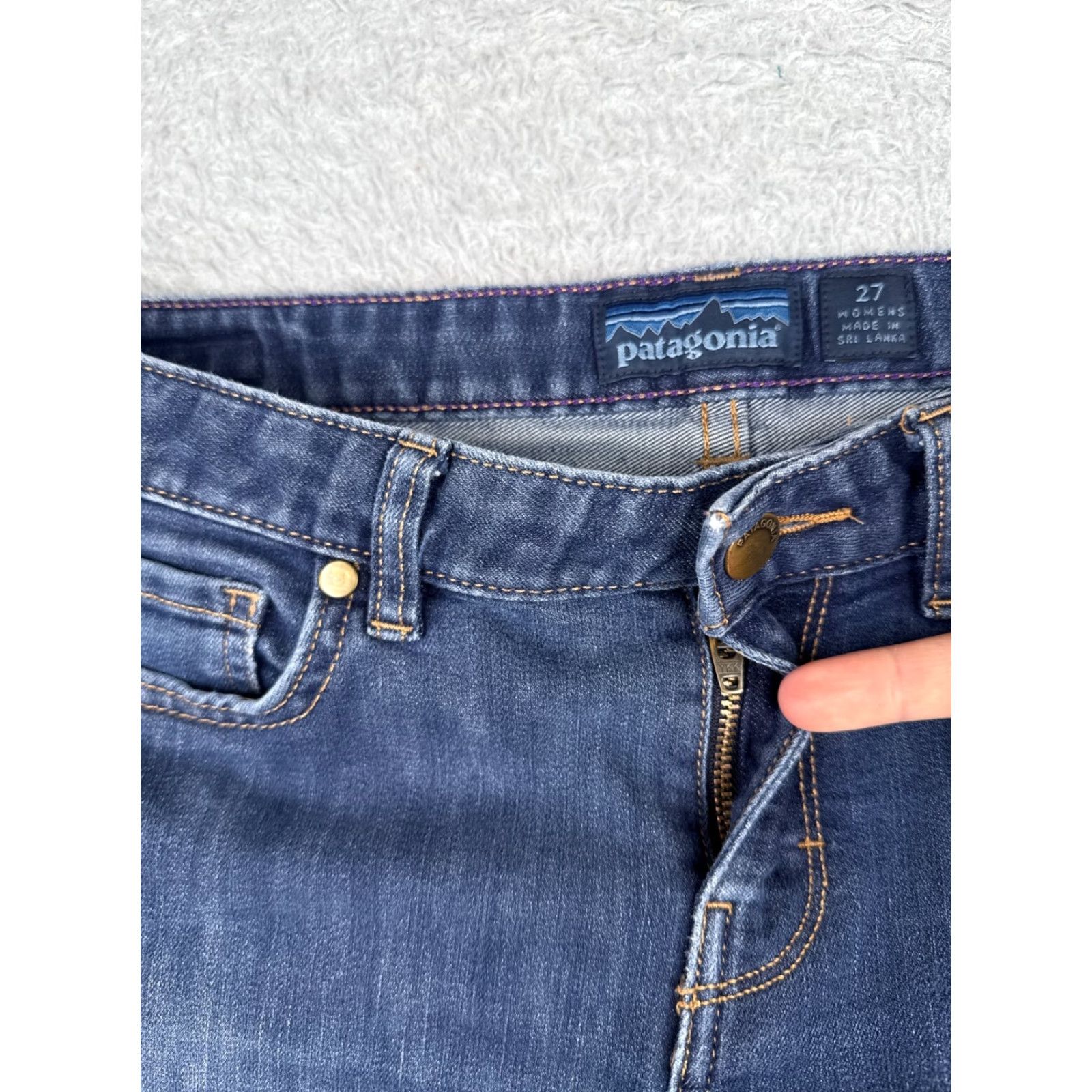 Patagonia Patagonia Shorts Women 27 Blue Denim Cutoff Cotton Blend Low Rise 29x8 Size 27" / US 4 / IT 40 - 6 Thumbnail