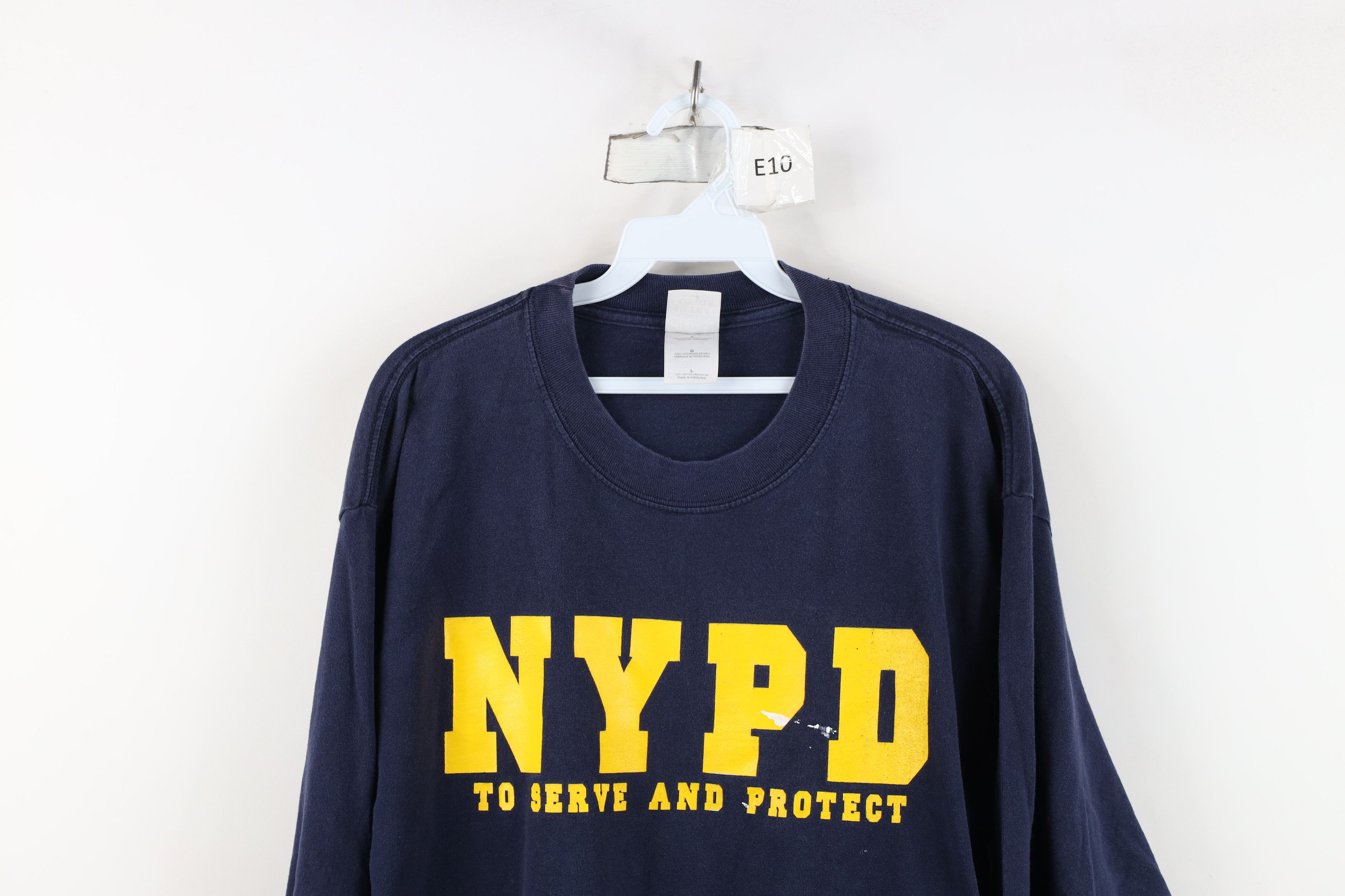Vintage Vintage 90s Y2K NYPD New York Police Department T-Shirt Size US L / EU 52-54 / 3 - 2 Thumbnail