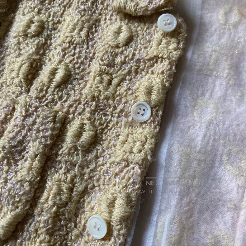 Comme des Garcons Comme Des Garcons Golden Retro Patterned Crew Neck Top Size M / US 6-8 / IT 42-44 - 5 Thumbnail
