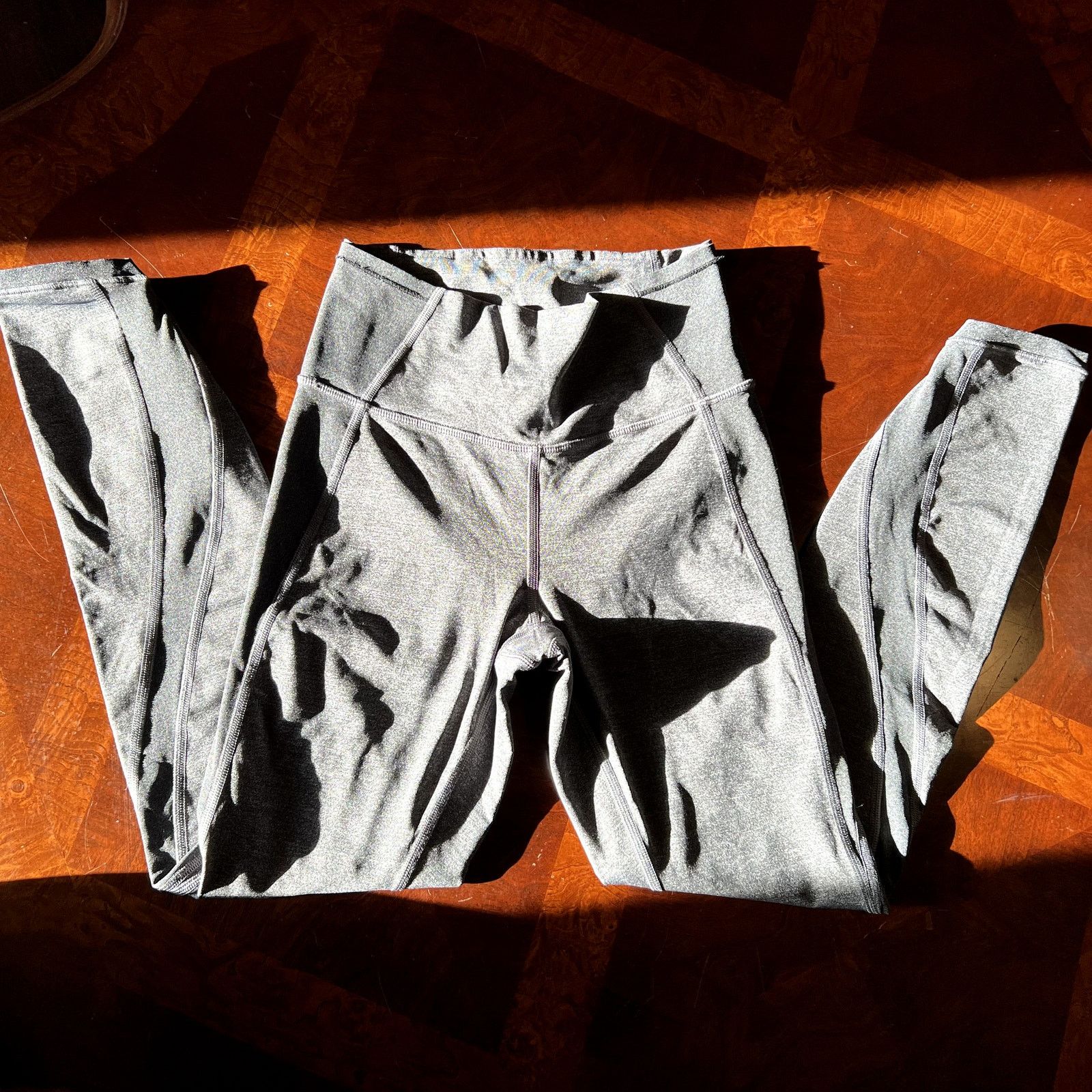 Lululemon Lululemon Grey Leggings Size 27" / US 4 / IT 40 - 3 Thumbnail