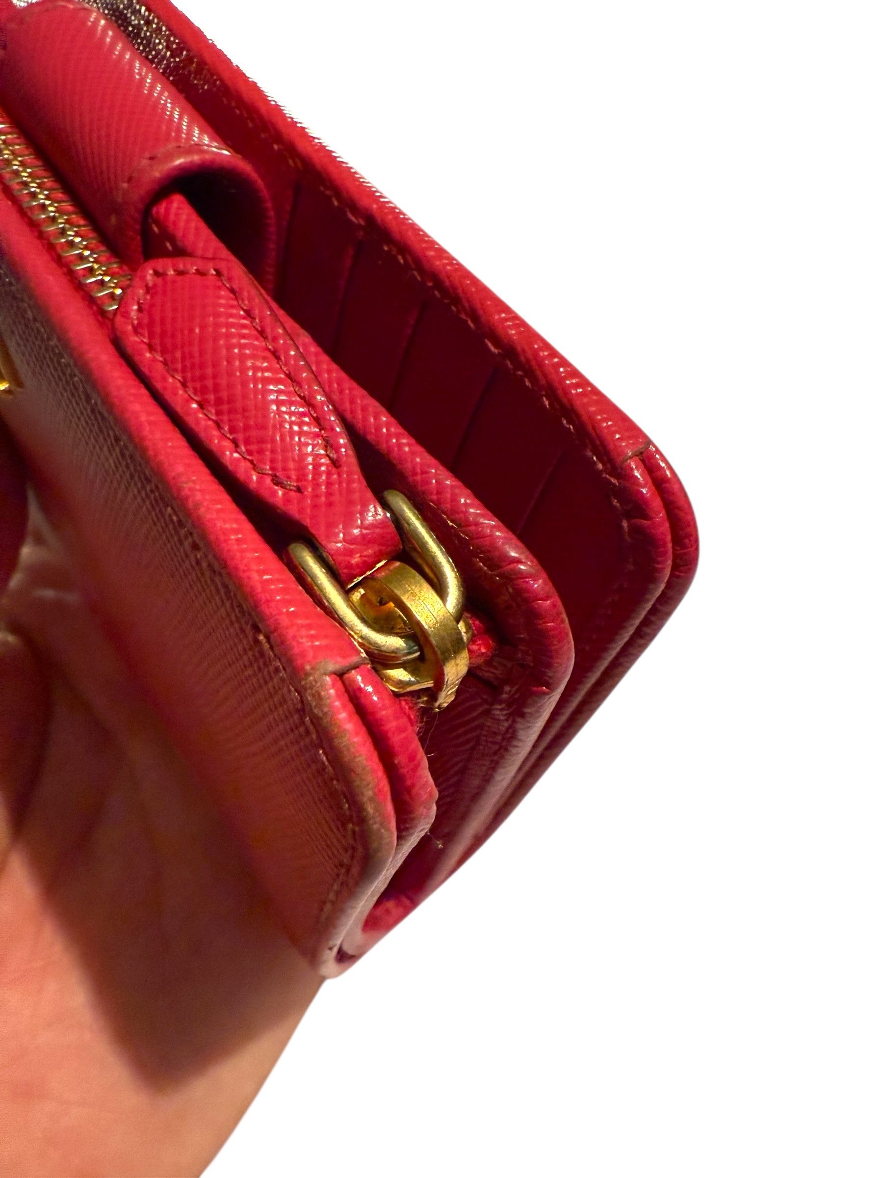Prada Vintage Prada Saffiano Compact Wallet Size ONE SIZE - 4 Thumbnail