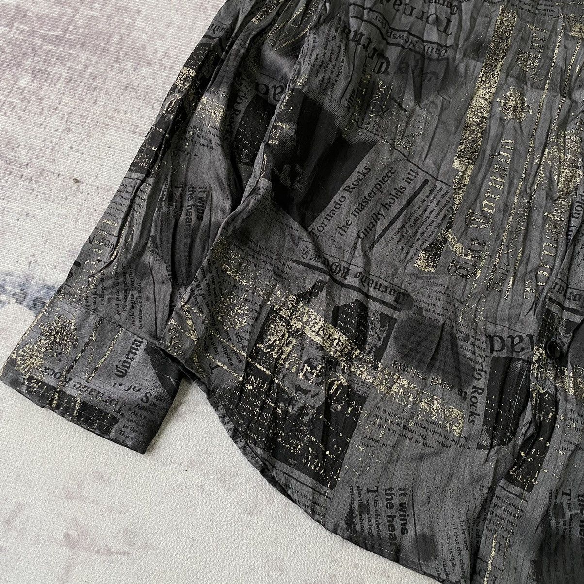 If Six Was Nine × Le Grande Bleu (L.G.B.) × Tornado Mart Tornado Mart Affliction Wrinkled Shirt Size US M / EU 48-50 / 2 - 3 Thumbnail