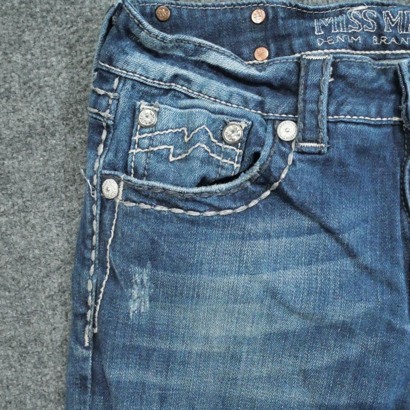 Miss Me Miss Me Jeans Womens 26 28x25 Blue Boyfriend Capri McBling Size 26" / US 2 / IT 38 - 2 Thumbnail