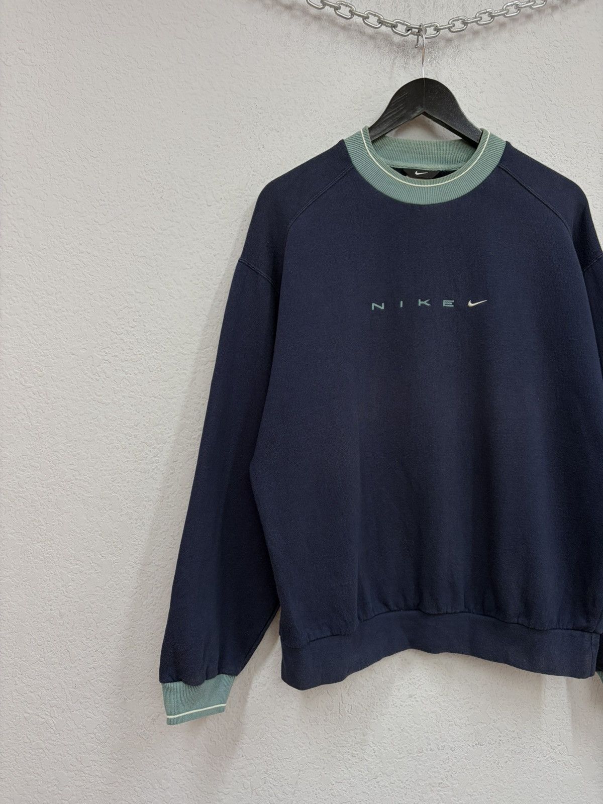 Nike Vintage y2k Nike Sweatshirt Centre Embroidered Swoosh Logo Size US M / EU 48-50 / 2 - 4 Thumbnail