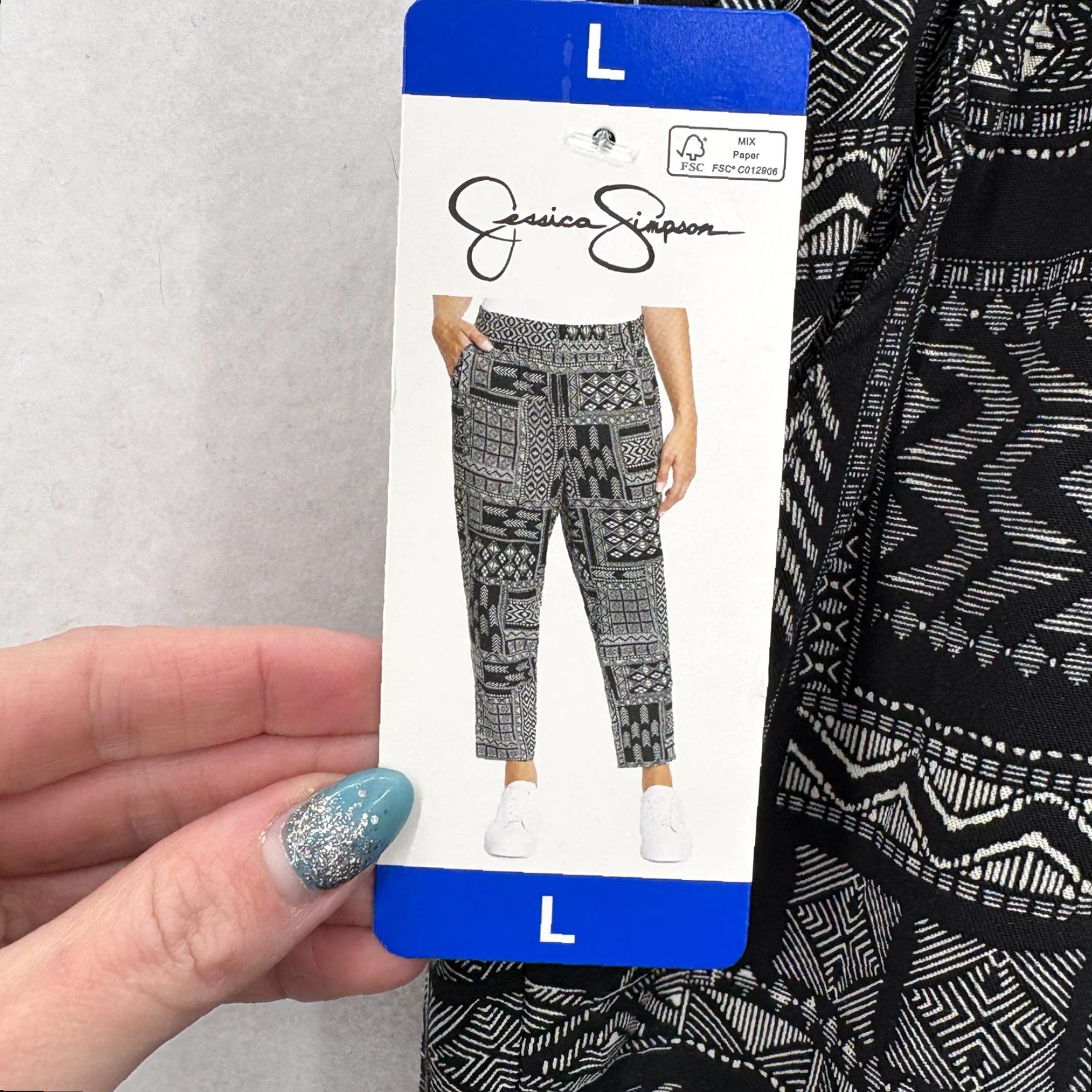 Jessica Simpson Jessica Simpson Pants Womens Large Black Tribal Geometric Pull On Ankle NWT Size 36" / US 14 / IT 50 - 5 Thumbnail