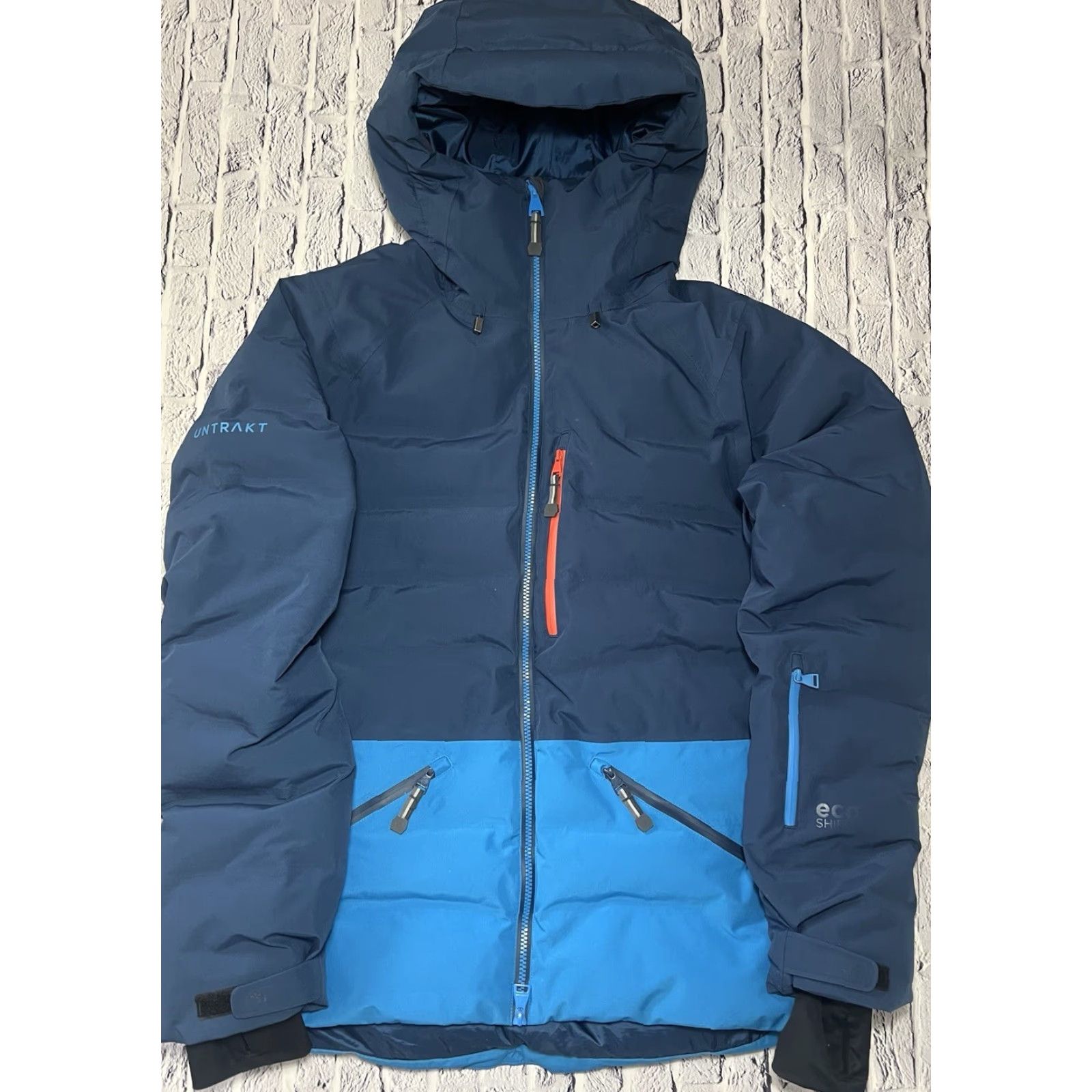 Vintage UNTRAKТ IGNEOUS Down Insulated Ski Snowboard Jacket L Men’s Blue Slim Puffer Jacket Winter Skiing 30” 32.5” Length Men Size US L / EU 52-54 / 3 - 3 Thumbnail