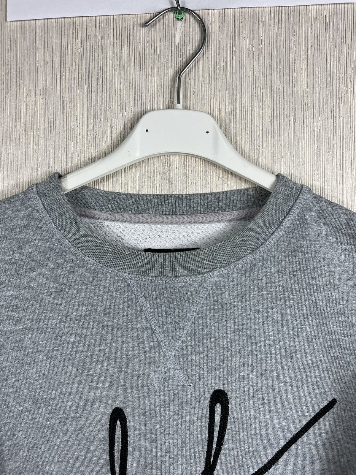 Huf × Vintage Vintage HUF sweatshirt y2k crewneck embroidered logo Size US L / EU 52-54 / 3 - 6 Thumbnail
