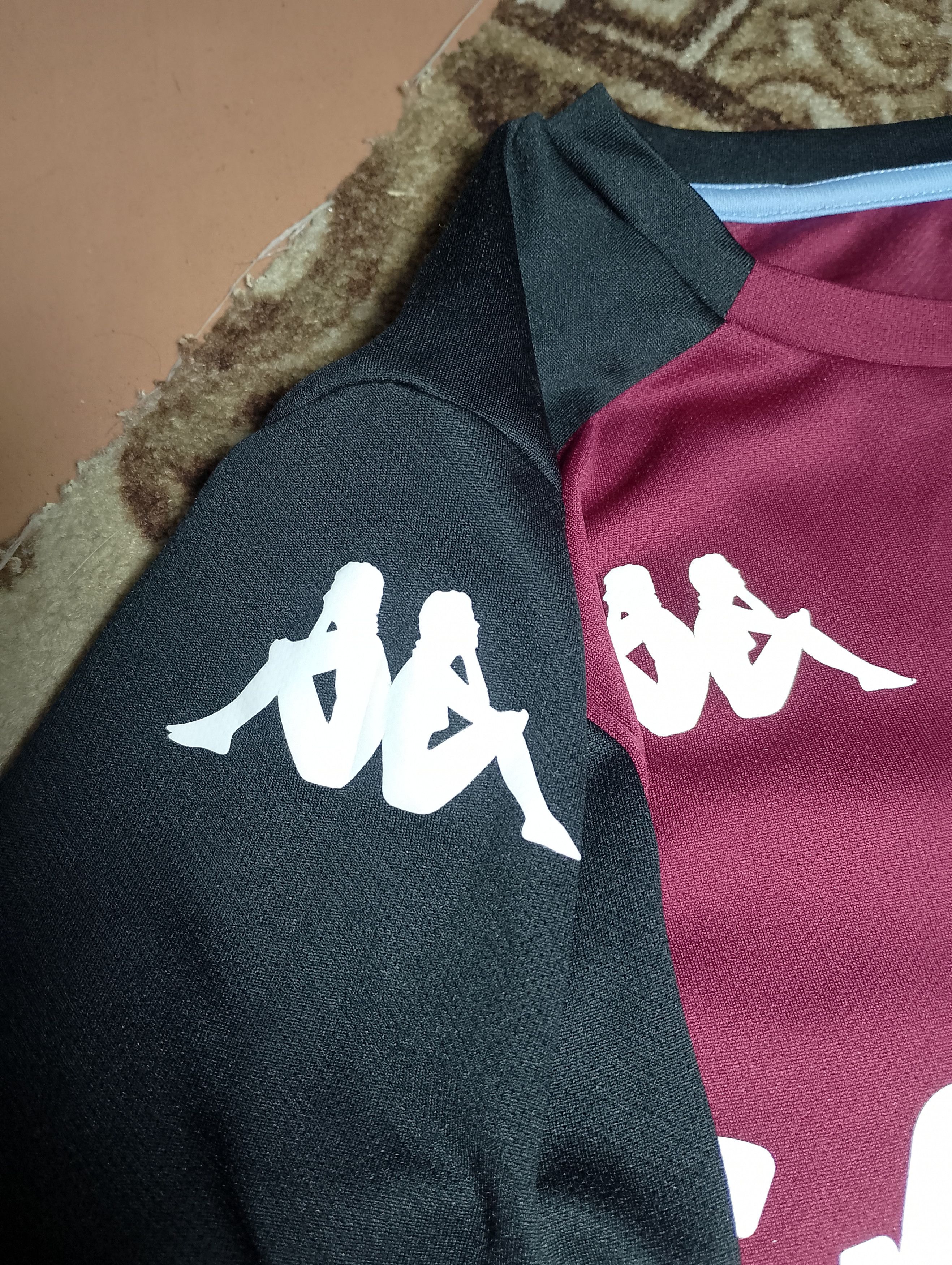Kappa Aston Villa training football jersey Size US S / EU 44-46 / 1 - 4 Thumbnail