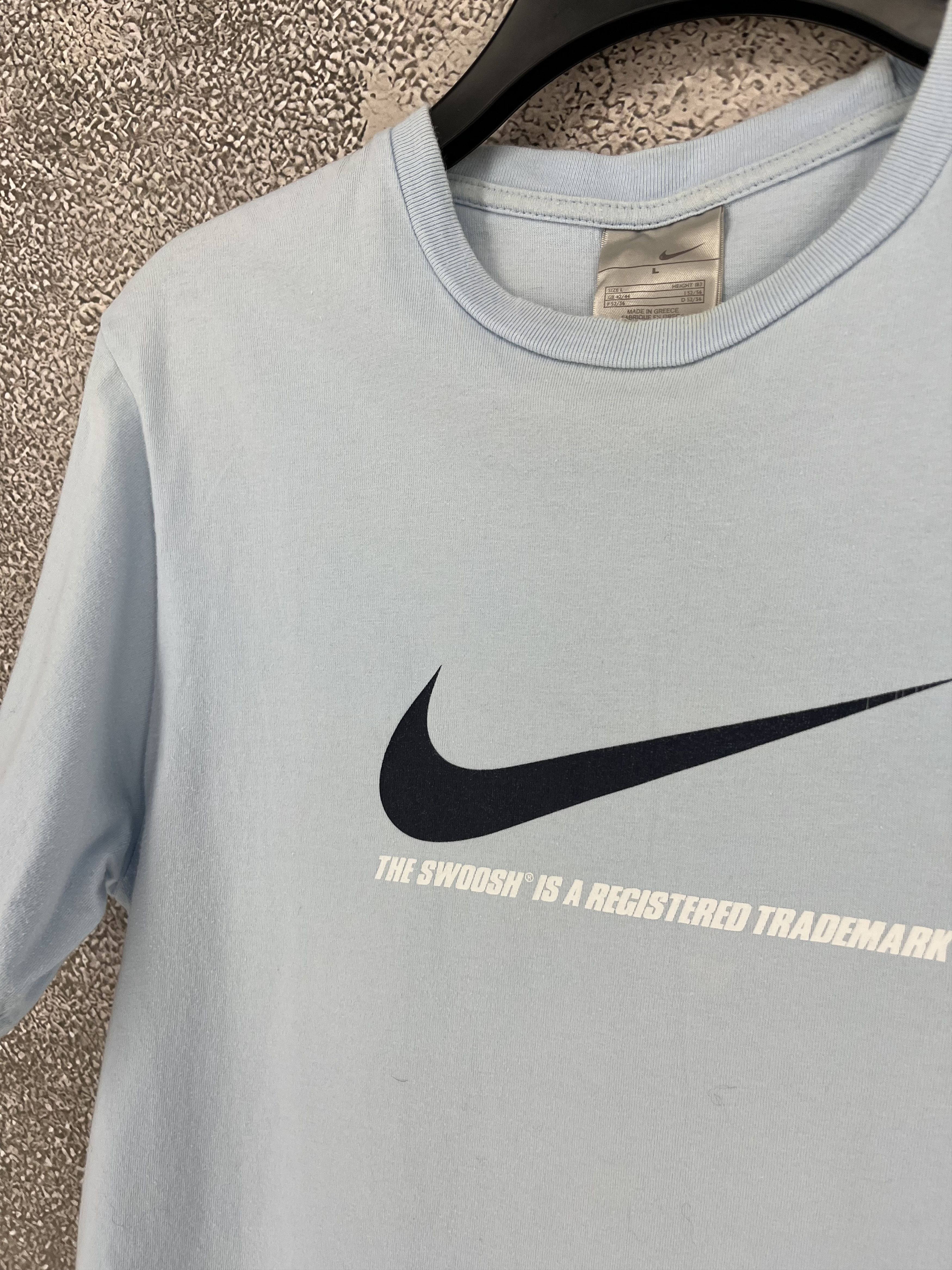 Nike NIKE T-Shirt White Big Blue Logo Size L Original Sportswear Size US L / EU 52-54 / 3 - 6 Thumbnail