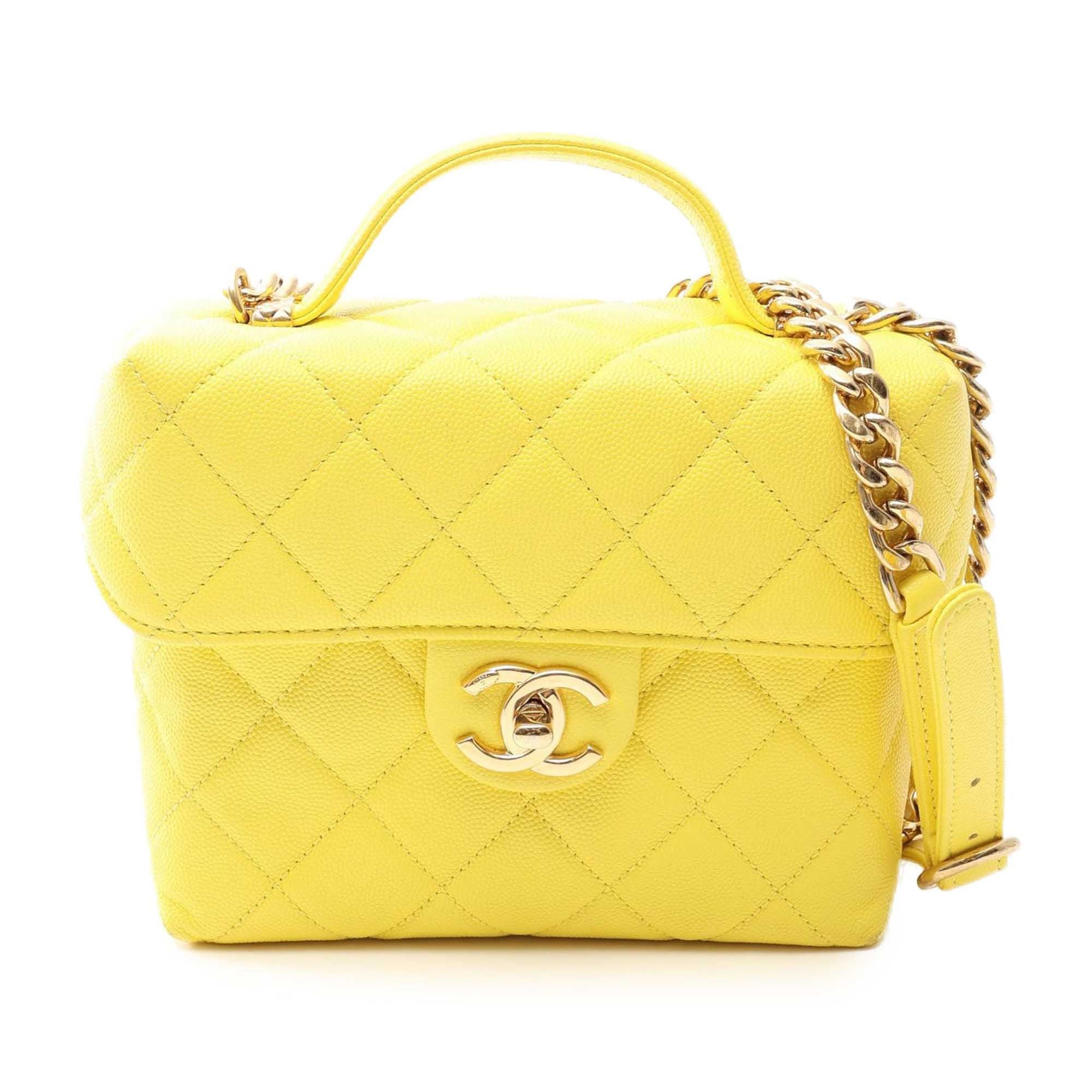 Chanel Quilted Caviar Handy Box Vanity Case with Chain Size ONE SIZE - 1 Thumbnail
