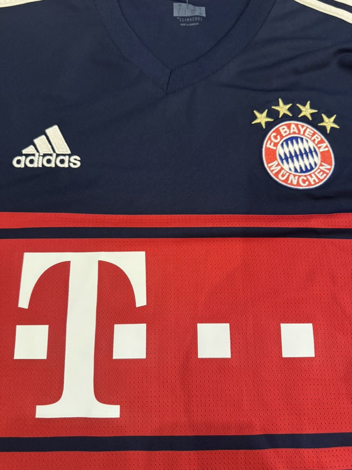 Adidas BAYERN MÜNICH 2017 2018 AWAY SHIRT SOCCER JERSEY ADIDAS SZ L Size US L / EU 52-54 / 3 - 4 Thumbnail