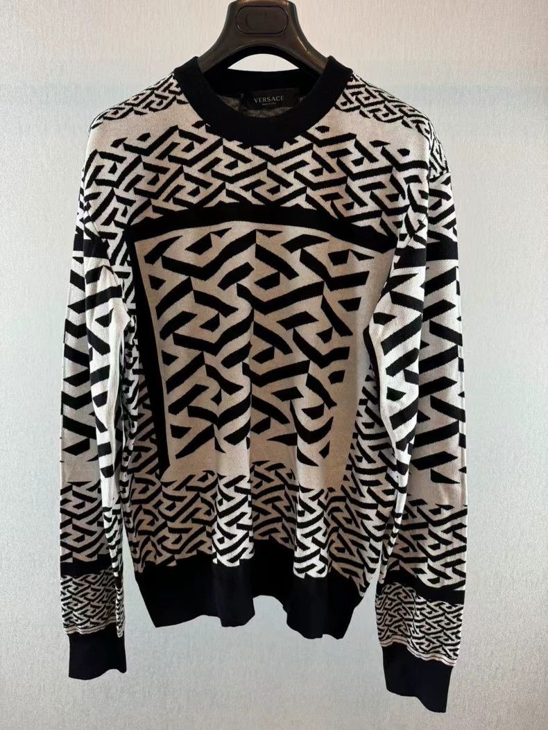 Versace Versace Men's cardigan knitwear Size US L / EU 52-54 / 3 - 1 Thumbnail