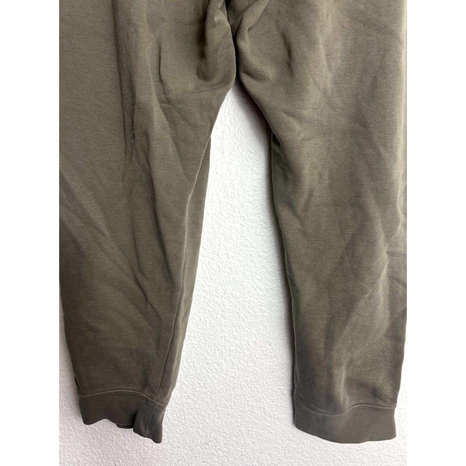 Nike Nike Men Jogger Pants XXL Regular Oil Green/White BV2671-380 Size US 39 - 7 Thumbnail