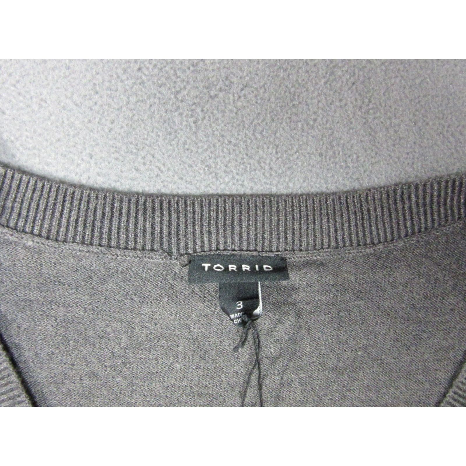 Torrid Torrid Sweater Womens 3XL Gray V Neck Pullover Lightweight Knit Size XXL / US 16-18 / IT 52-54 - 2 Thumbnail