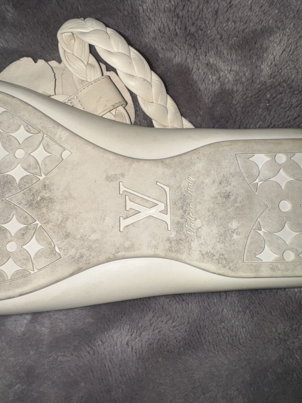 Louis Vuitton Louis Vuitton Sandals Flip Flops Damier Azur Size US 7.5 / IT 37.5 - 7 Thumbnail