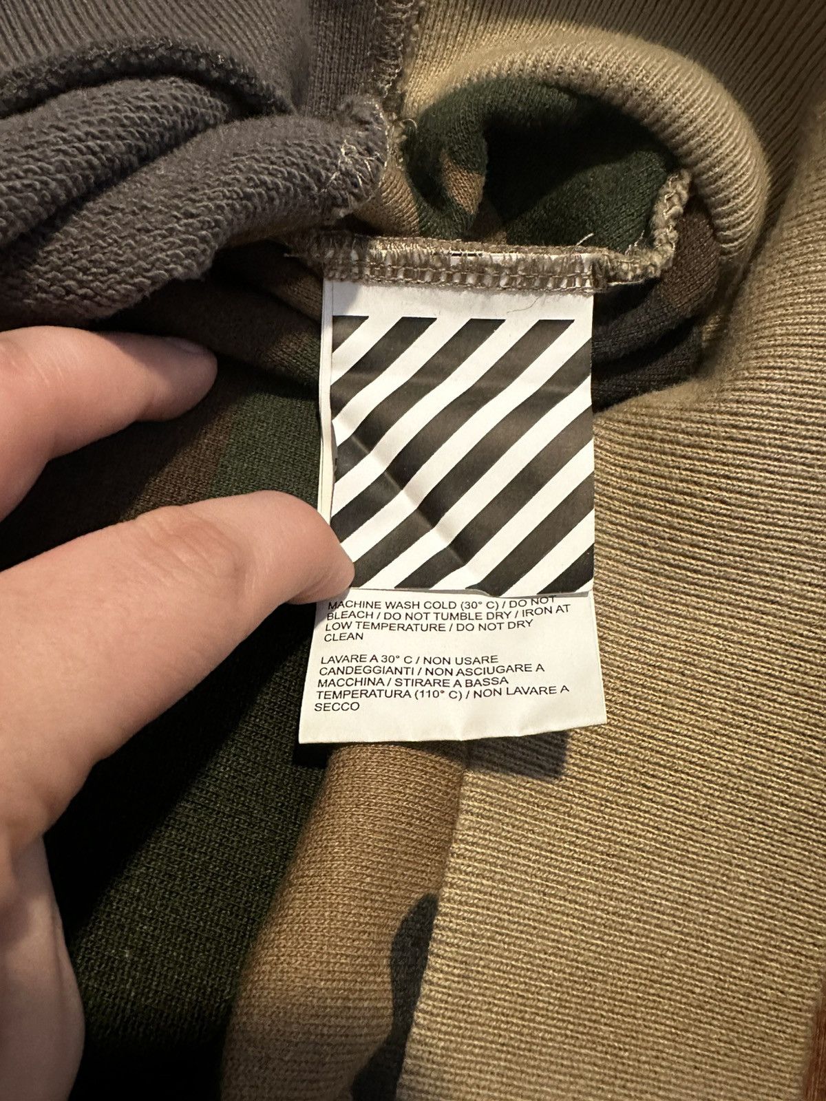 Off-White Off-White Virgil Abloh Camouflage Reconstructed Sweater Size US S / EU 44-46 / 1 - 7 Thumbnail