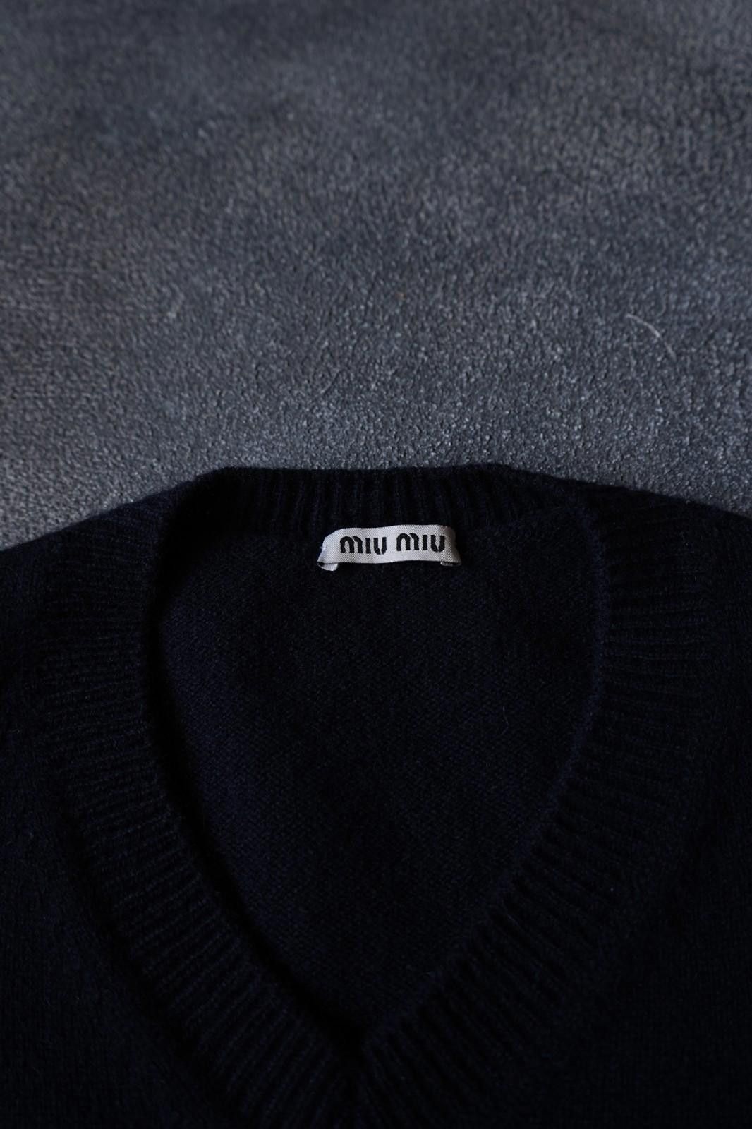 Miu Miu SS22 Miu Miu Runway Cropped Sweater Embroidered Logo Wool Size US S / EU 44-46 / 1 - 12 Thumbnail