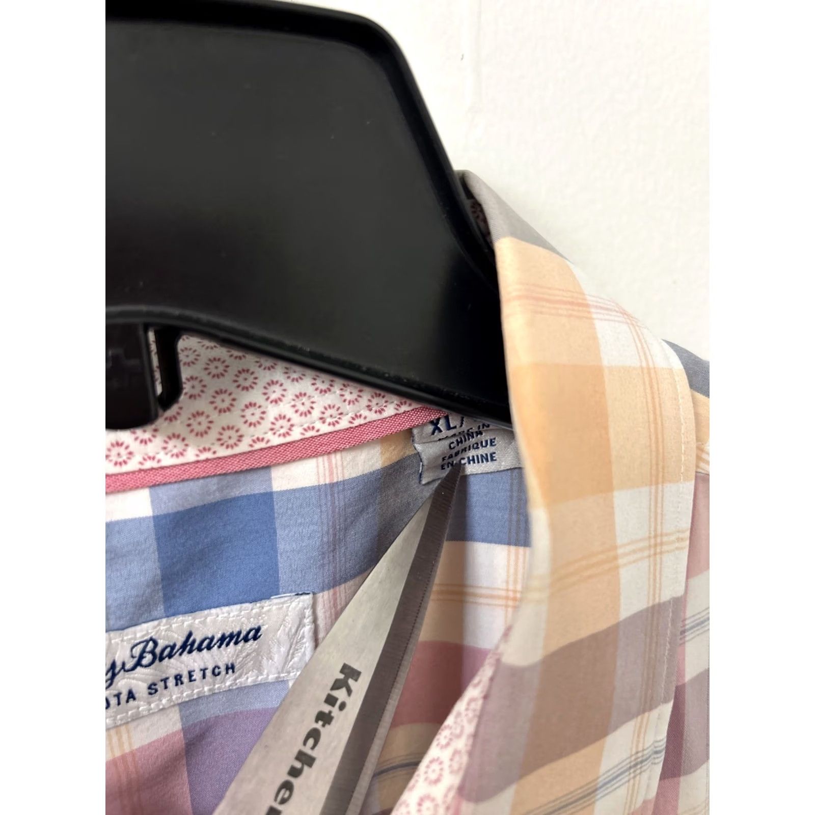 Tommy Bahama Tommy Bahama Sarasota Stretch Shirt Mens XL Pink Plaid Button-Up L/S Colorful, Preppy, Classic, Hawaiian, Dressy, Casual, Workwear Size US XL / EU 56 / 4 - 6 Thumbnail