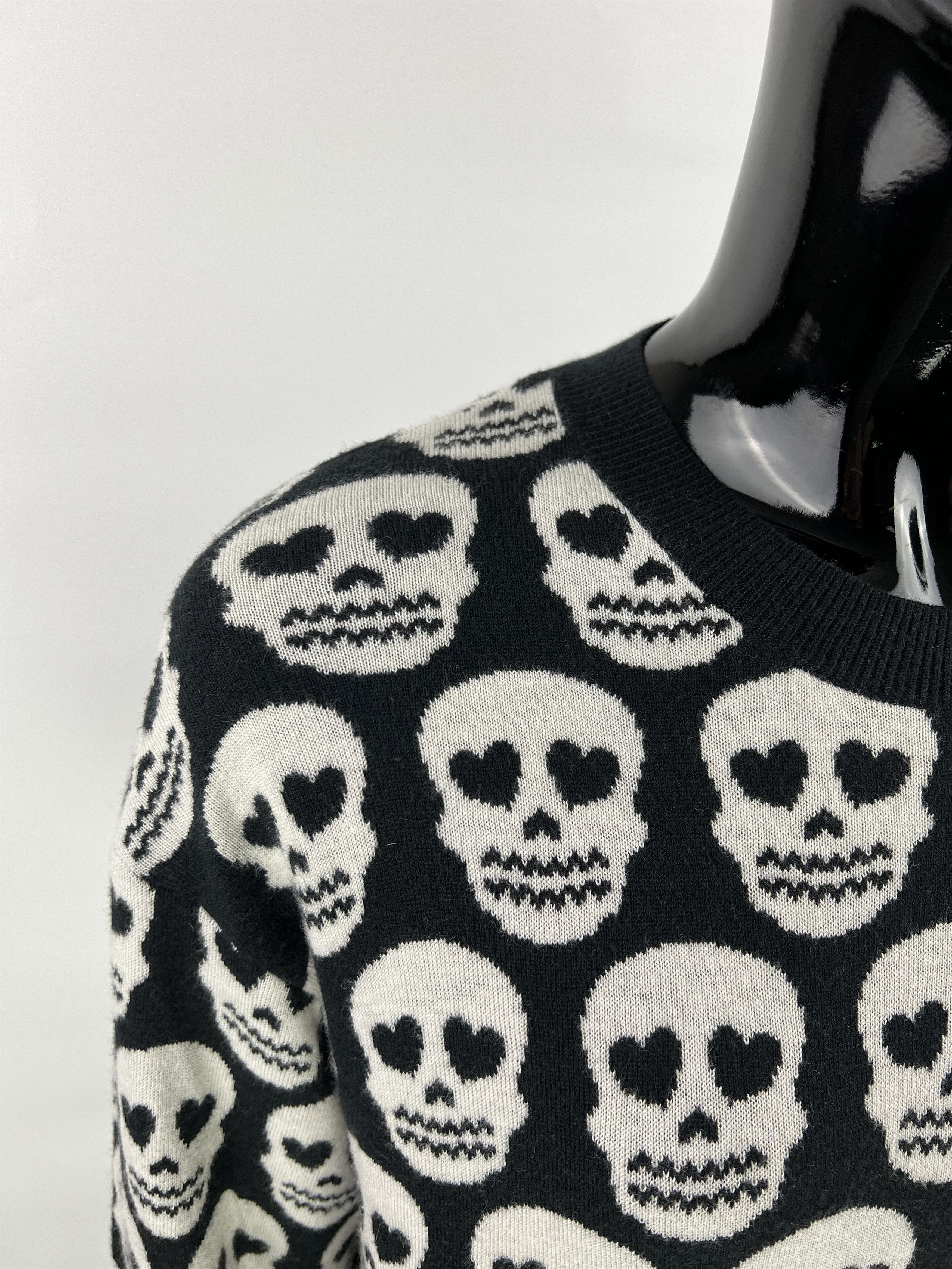 Love Moschino Love Moschino sweater women's 3/4 sleeve wool full print Size S / US 4 / IT 40 - 7 Thumbnail