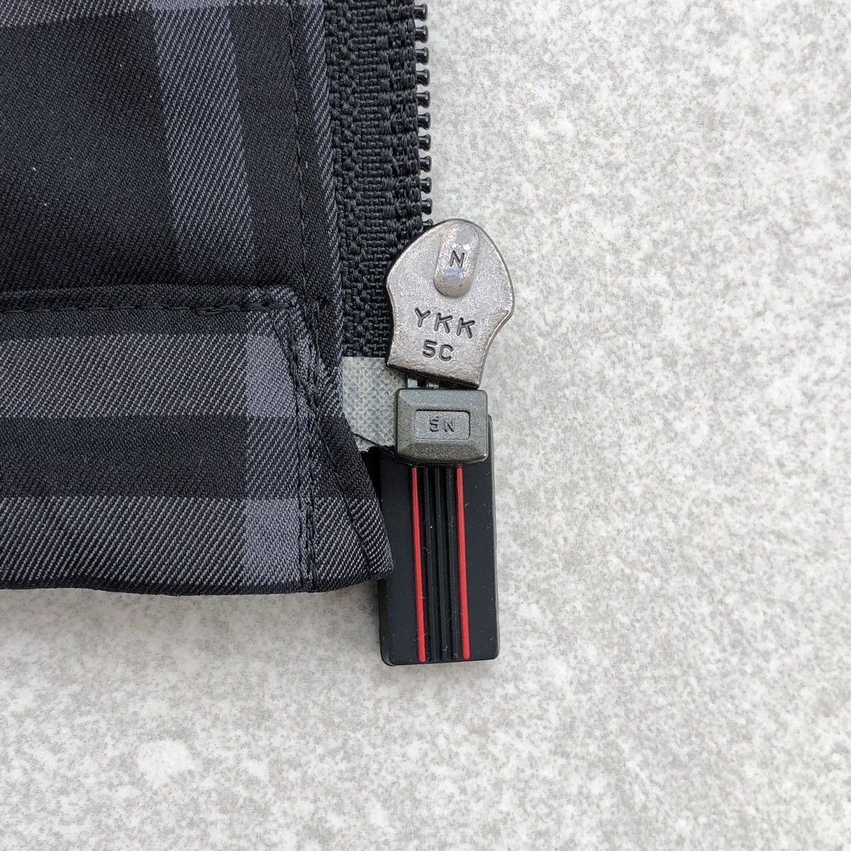 Burberry Burberry London Golf Checked Novacheck Vest Nylon Jacket Size US L / EU 52-54 / 3 - 9 Thumbnail