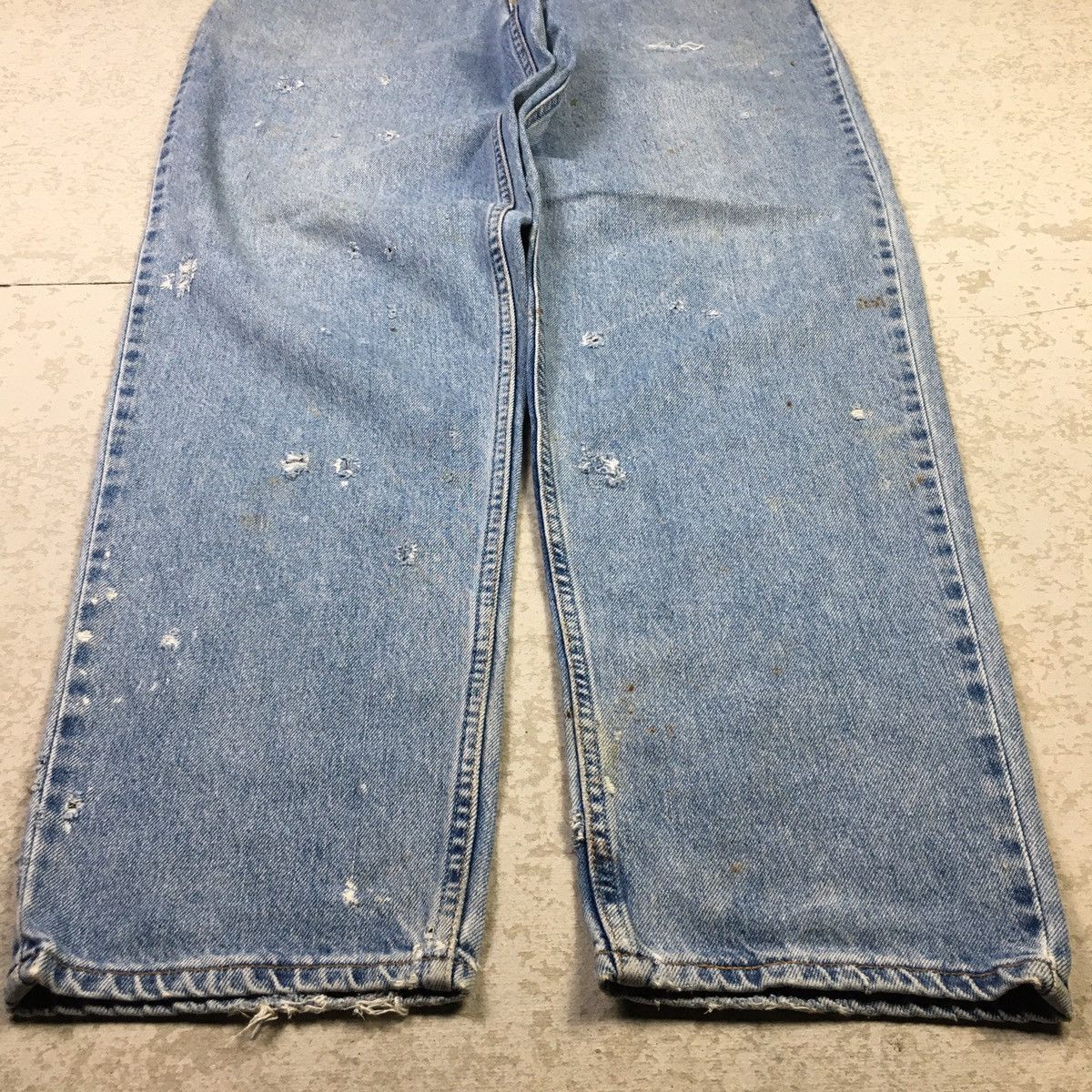 Levi's × Vintage Levis 560 Comfort Fit Distressed Dirty Jeans Size US 33 - 3 Thumbnail