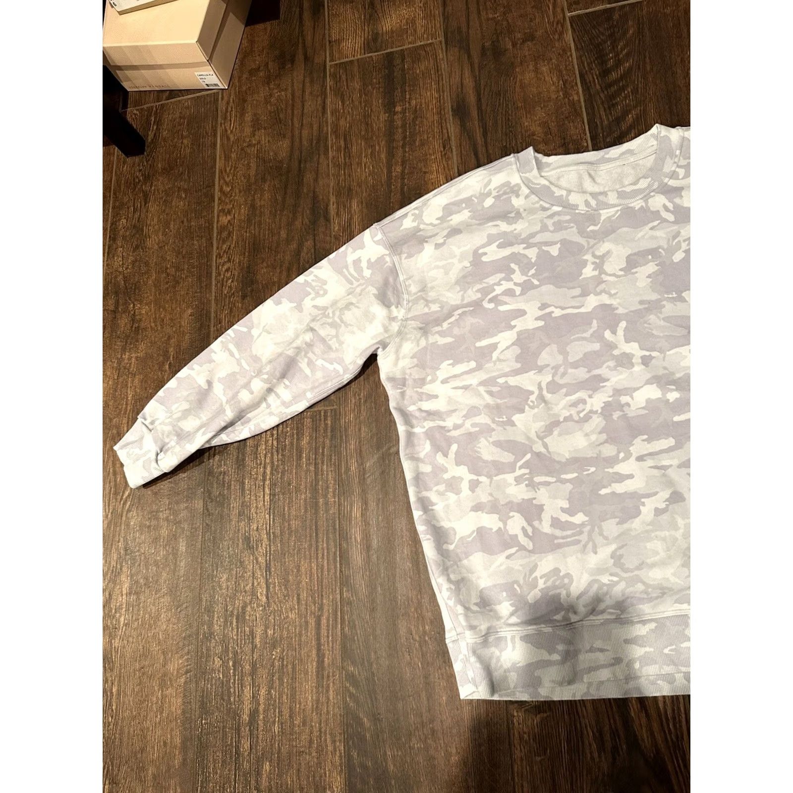 Lululemon LULULEMON Oversized Sweatshirt Incognito Camo Size 12 Womens Size XL / US 12-14 / IT 48-50 - 3 Thumbnail