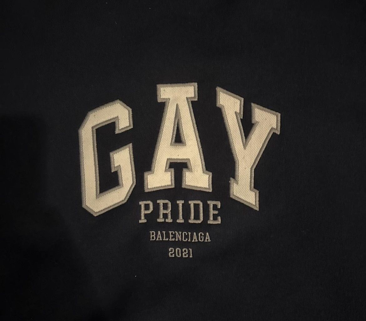 Balenciaga Balenciaga Pride 2021 hoodie Navy Size US M / EU 48-50 / 2 - 2 Thumbnail