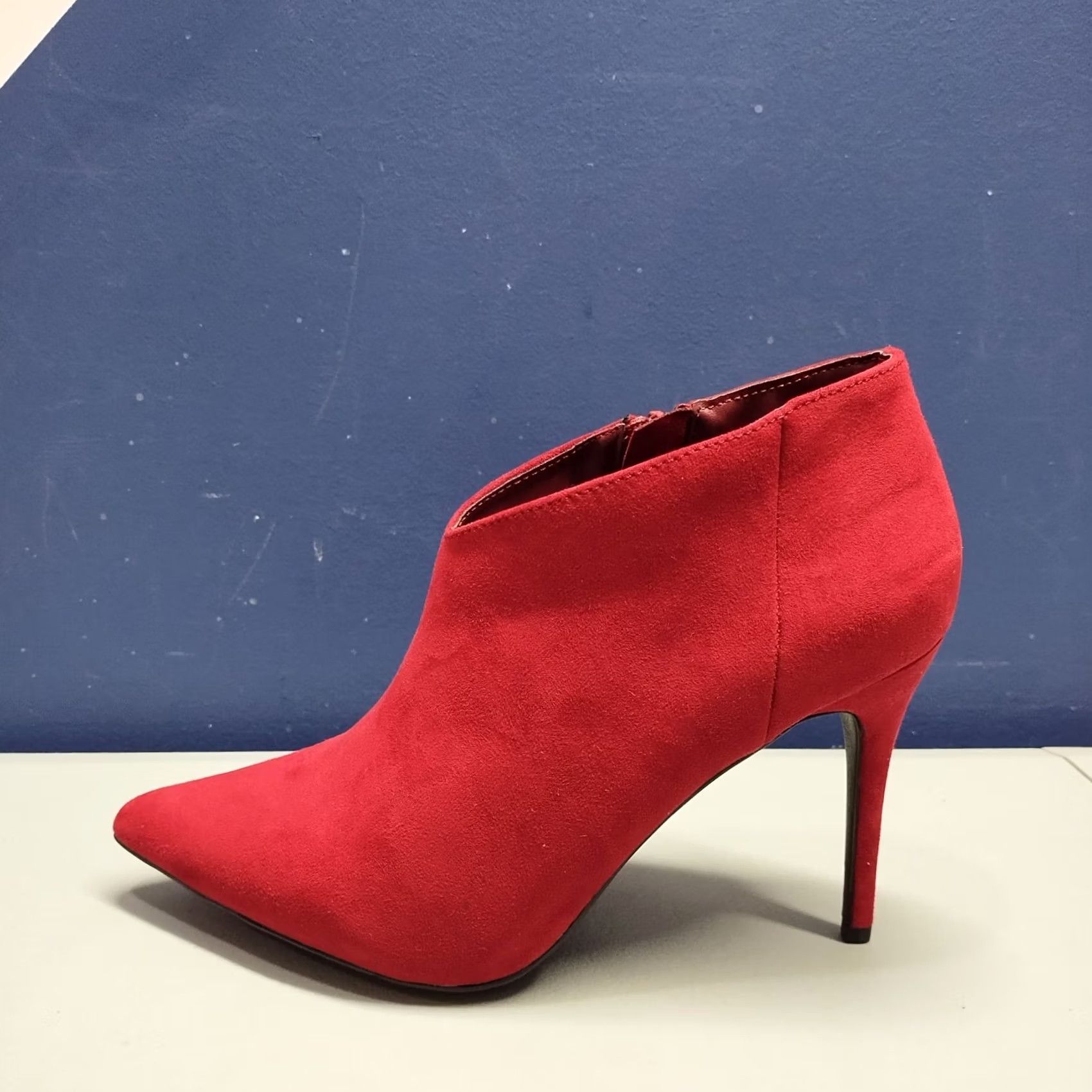 Vintage Journee Collection Demmi Stiletto Heeled Booties Womens 9 Red Pointed Toe EUC - Womens Shoes 9 Red Stiletto Booties Demmi EUC Size US 9 / IT 39 - 4 Thumbnail