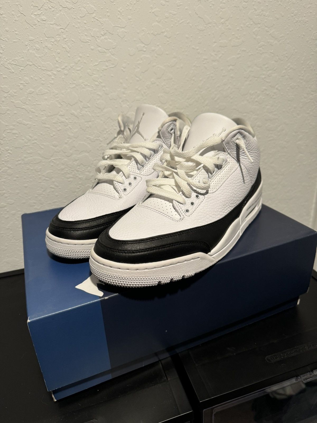 Jordan Brand Jordan 3 Fragment Size US 11 / EU 44 - 1 Thumbnail