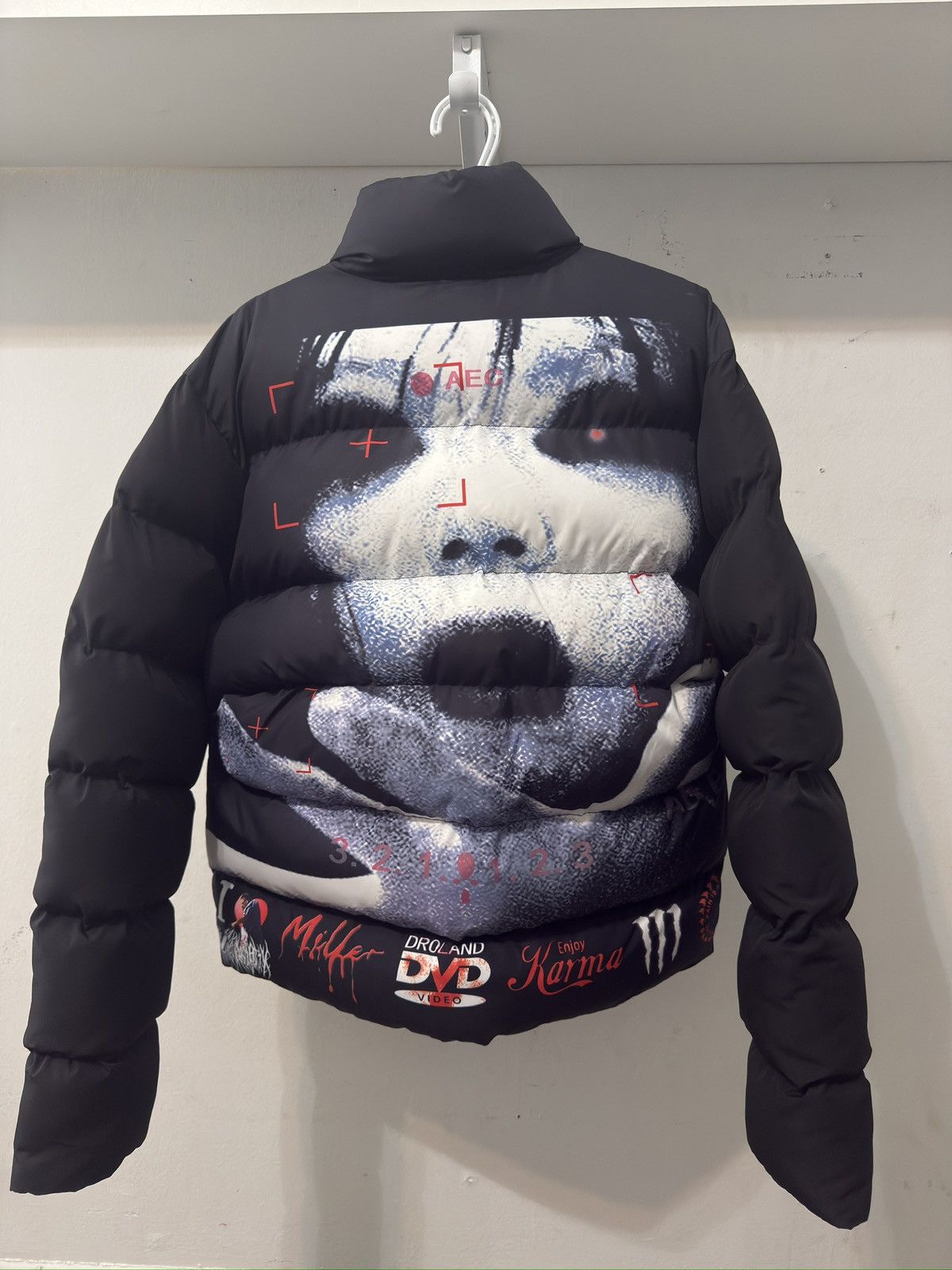 Droland Miller Drolandmiller V5 ‘Scarce’ Puffer Jacket Size US M / EU 48-50 / 2 - 1 Thumbnail