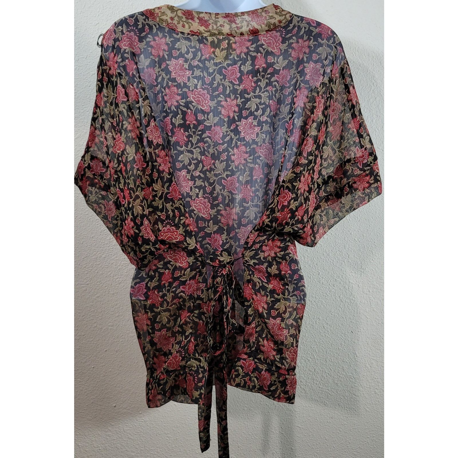 Converse Converse Black Red Floral Sheer Button Up Top XL Lightweight Size XL / US 12-14 / IT 48-50 - 3 Thumbnail