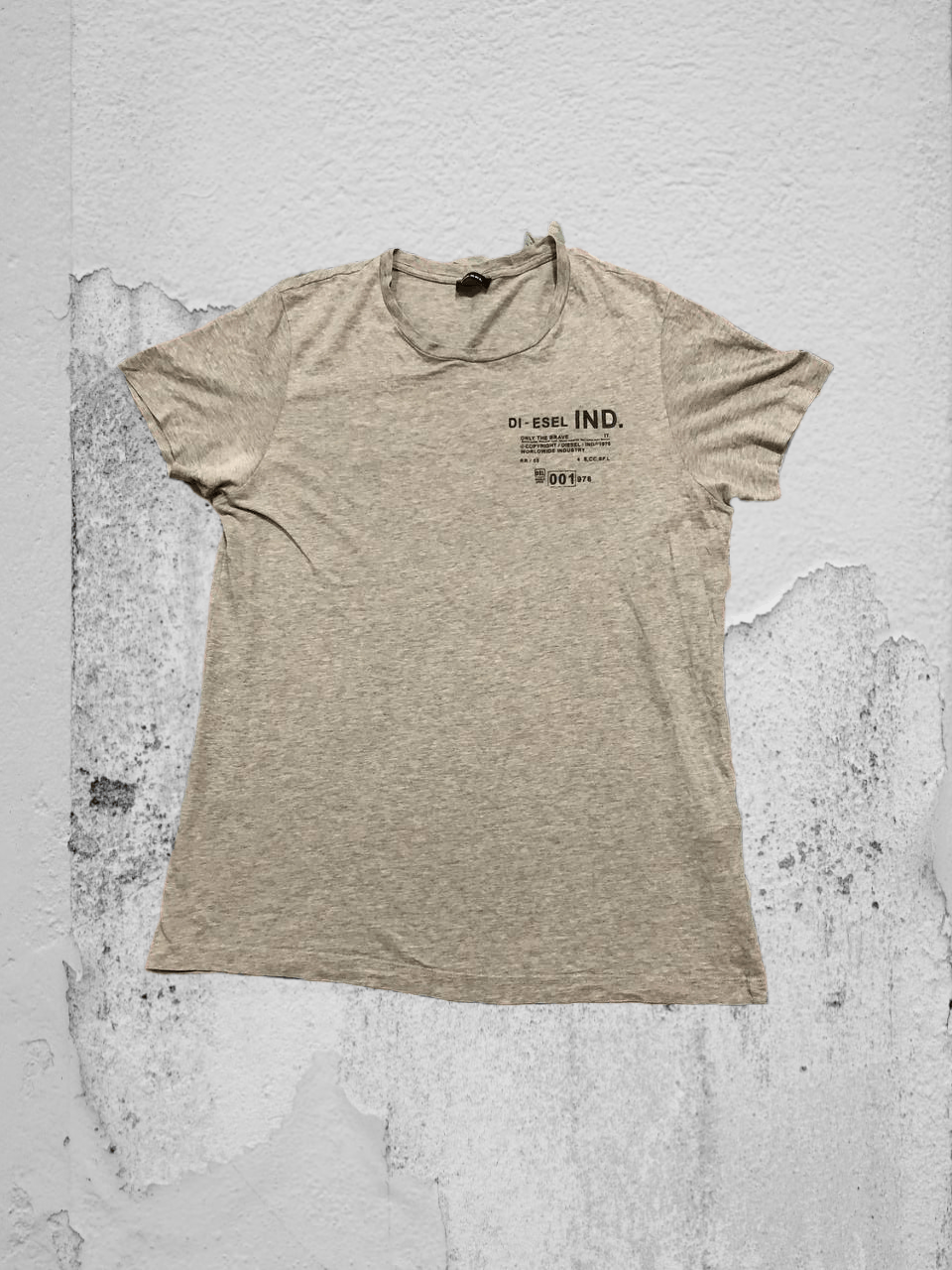 Diesel T-Shirt gray Y2K Diesel big logo Vintage size M streetwear Size US M / EU 48-50 / 2 - 1 Thumbnail