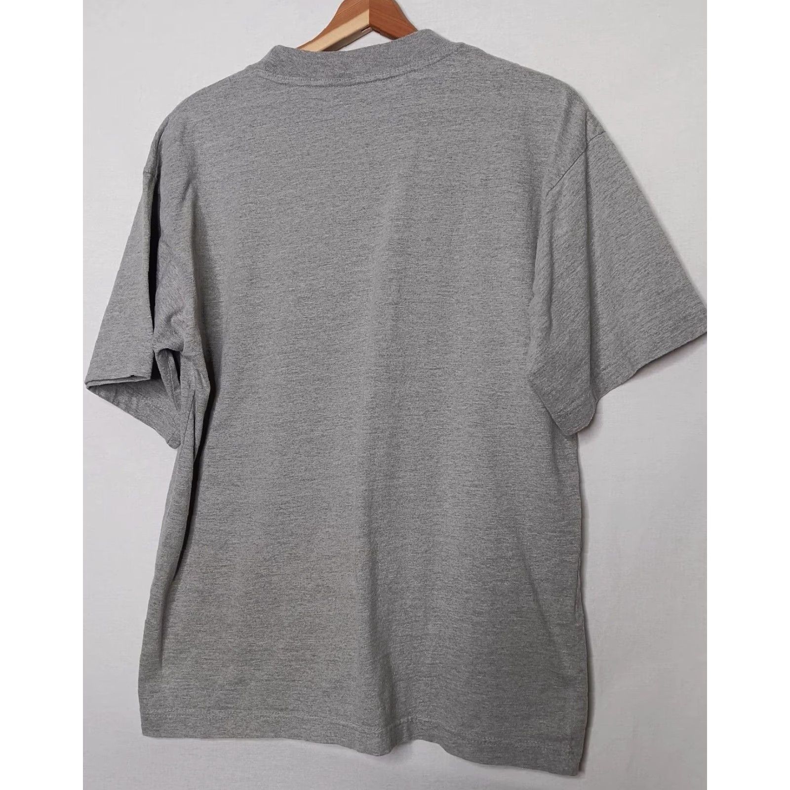 Vintage VINTAGE Samsousan Sydney Australia Skyline Travel Gray T Shirt Mens Large Short Sleeve Crew Neck Graphic Print Regular Cotton Knit Pattern Solid 1990s Size US L / EU 52-54 / 3 - 4 Thumbnail