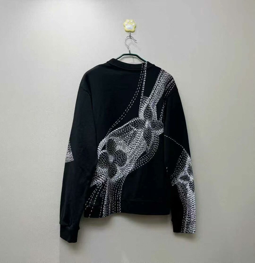 Louis Vuitton louis vuitton black floral logo sweatshirt XL Size US XL / EU 56 / 4 - 4 Thumbnail