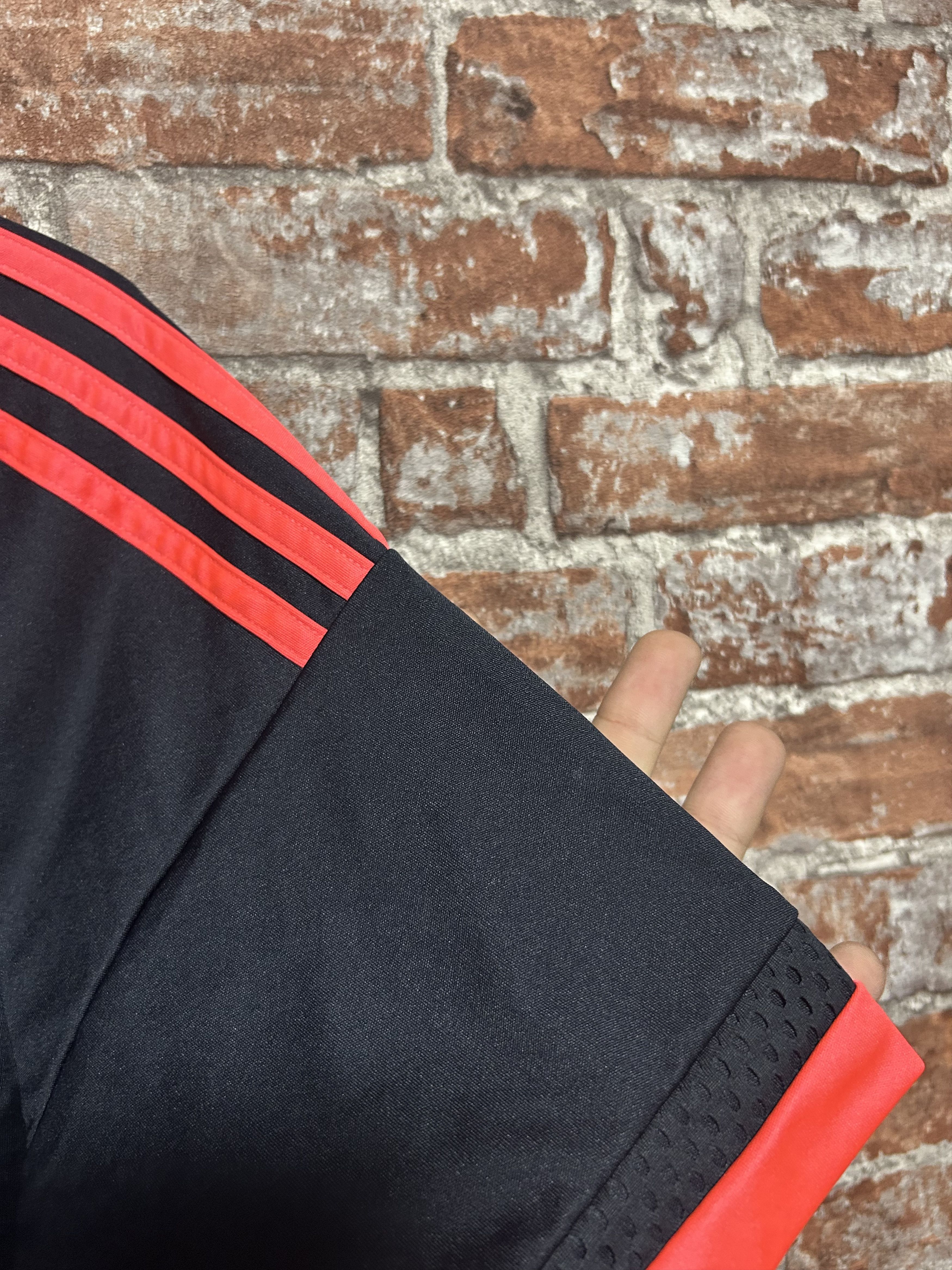 Adidas Bayern Munich 2015 2016 Third Football Jersey Shirt AA5222 Size US M / EU 48-50 / 2 - 11 Thumbnail