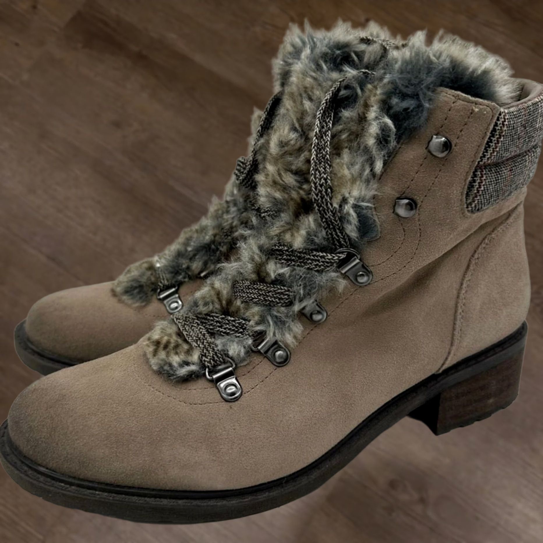 Sam Edelman Sam Edelman Darrah Boots Womens 9 Beige Wool Blend Faux Fur Trimmed Ankle Suede Bootie Casual Winter Outdoor Walking Comfort Mens? Size US 9 / IT 39 - 1 Thumbnail