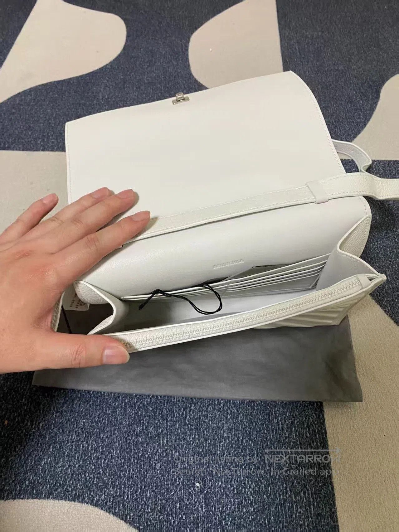 Balenciaga Balenciaga Messenger Bag. Size ONE SIZE - 3 Thumbnail