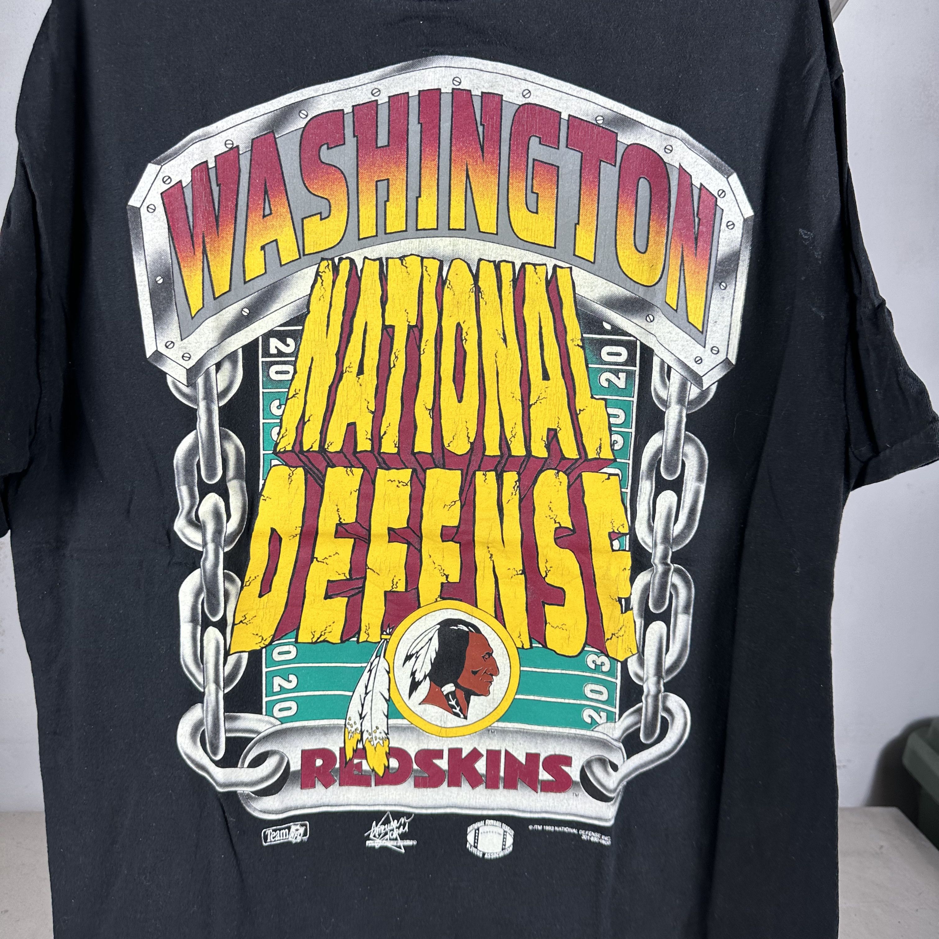 Vintage Vintage 1993 Washington Redskins National Defense NFL Tee Size US XL / EU 56 / 4 - 2 Thumbnail
