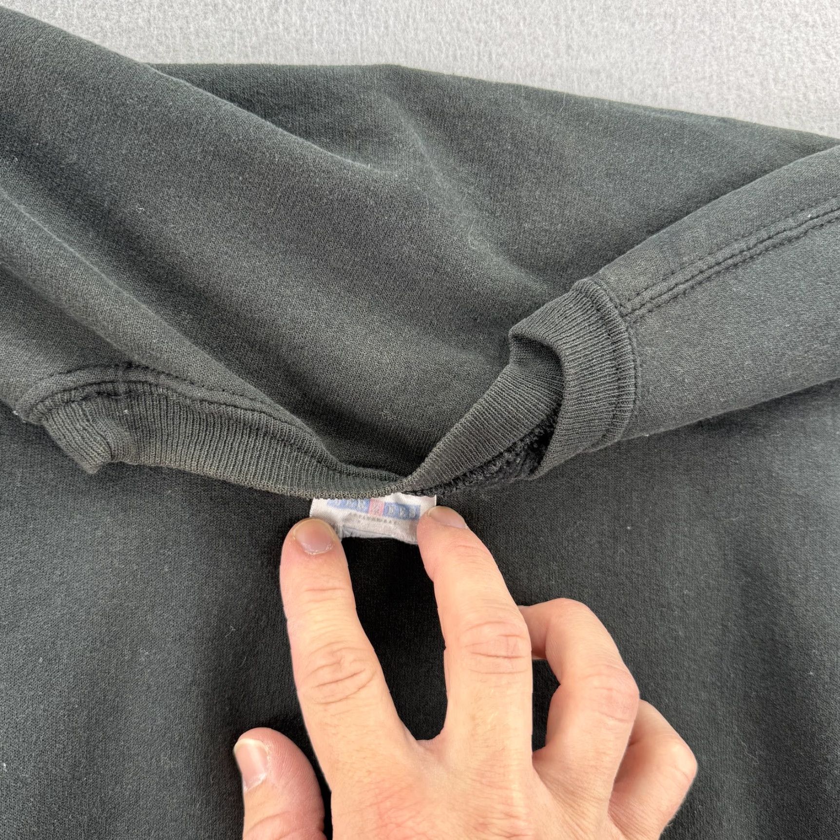 Fruit Of The Loom VINTAGE Fruit of the Loom Sweatshirt Mens XL Black Crewneck Pullover 90s Size US XL / EU 56 / 4 - 3 Thumbnail