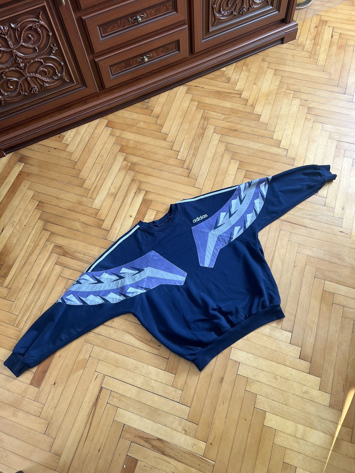 Adidas × Vintage Adidas Colour Block Embroidered Spell Out Sweatshirt Size US L / EU 52-54 / 3 - 2 Thumbnail