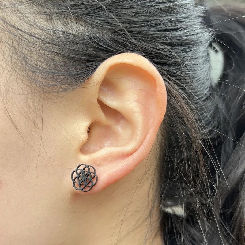 Jewelry Geometric Flower Mini Stud Earrings Charm Earring Gift Size ONE SIZE - 1 Thumbnail