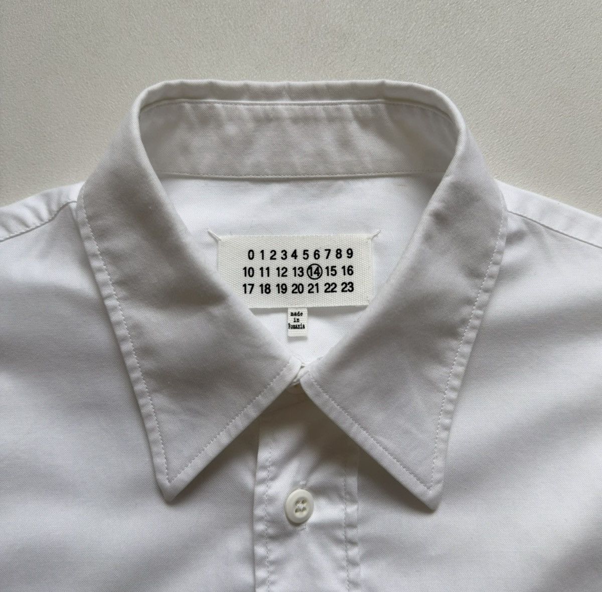 Maison Margiela S/S 17 White Cotton ‘Officer’ Shirt Size US L / EU 52-54 / 3 - 4 Thumbnail