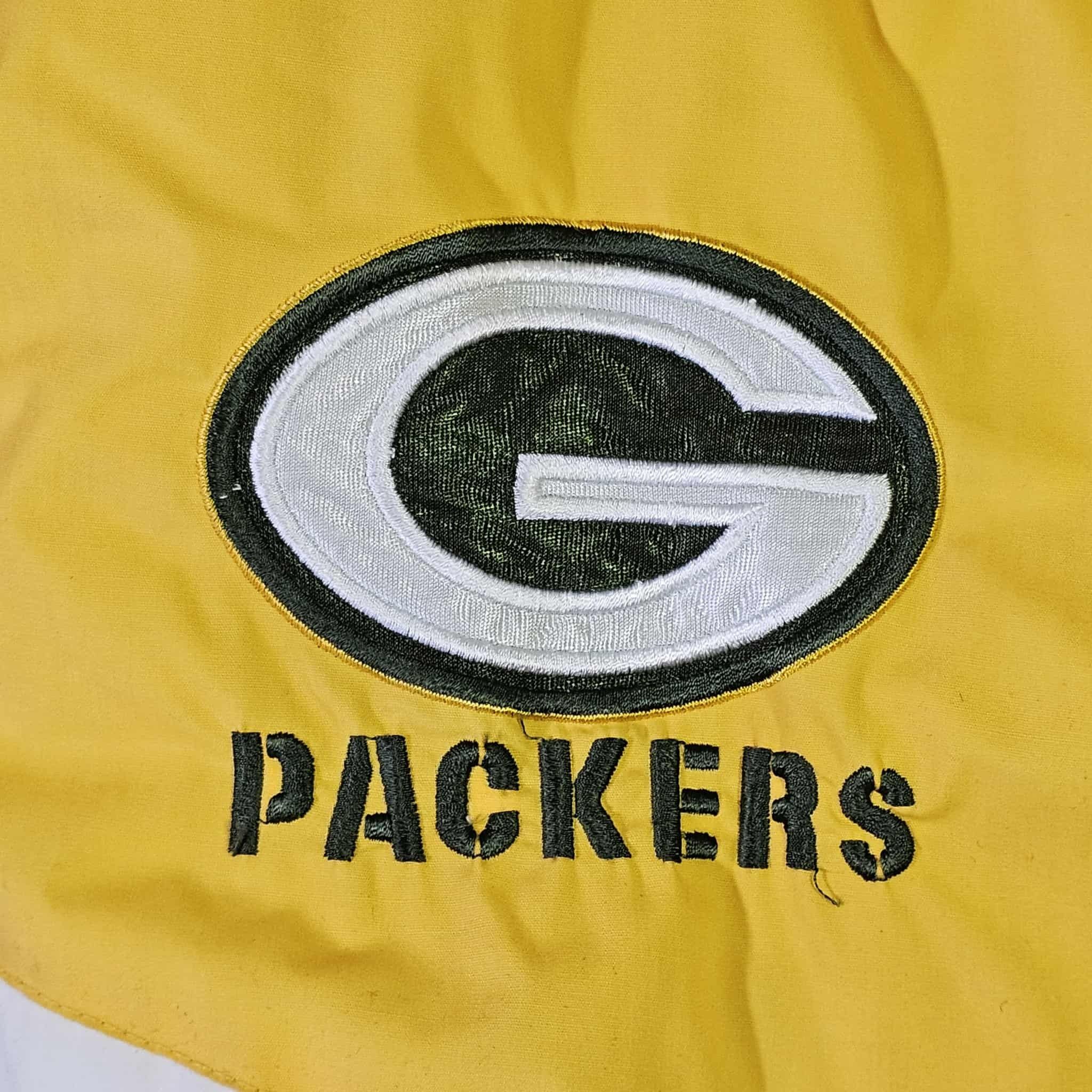Vintage Green Bay Packers Vintage 90s Game Day Puffer Jacket Size US L / EU 52-54 / 3 - 3 Thumbnail