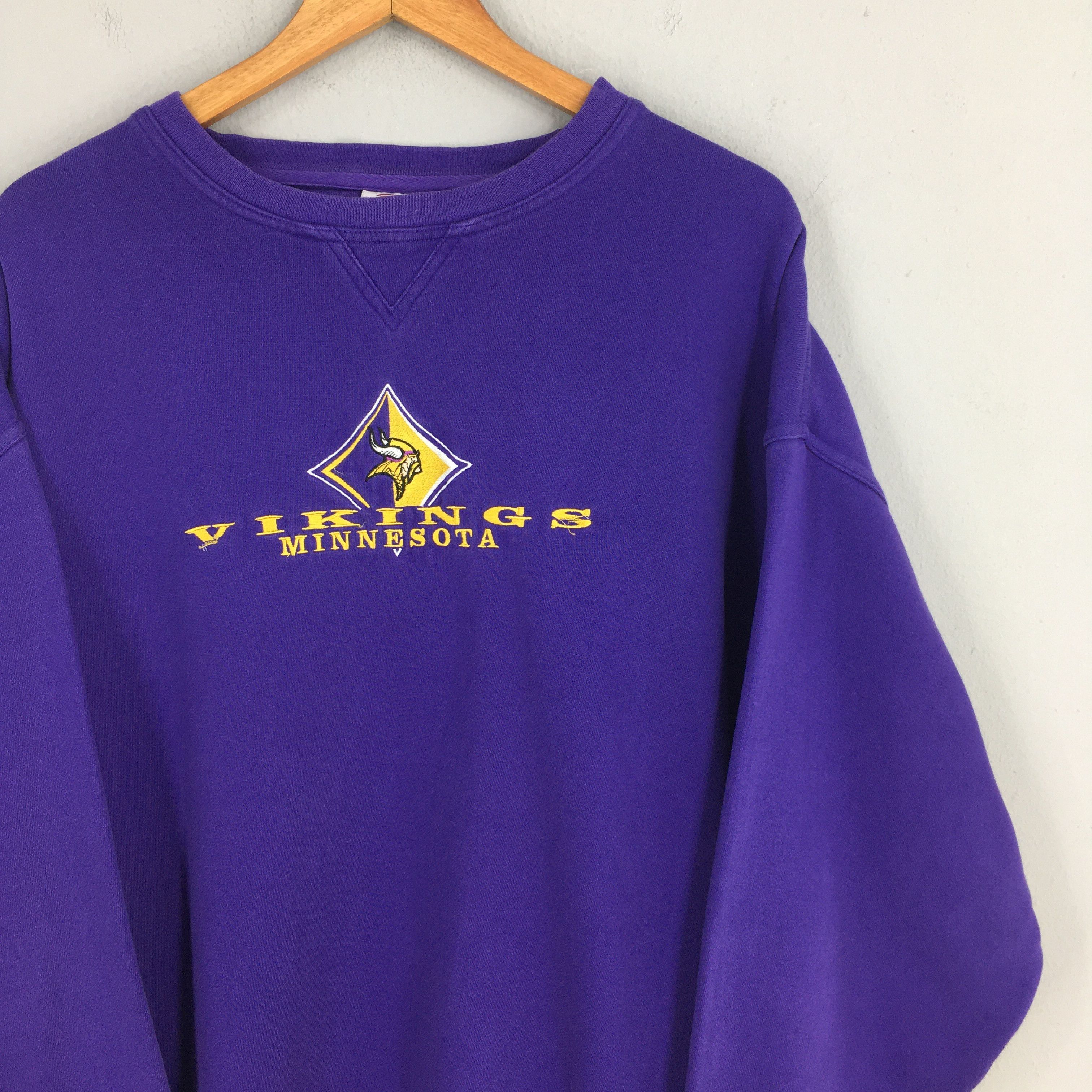 NFL Vintage Minnesota Vikings NFL Purple Sweatshirt XLarge Size US XL / EU 56 / 4 - 2 Thumbnail